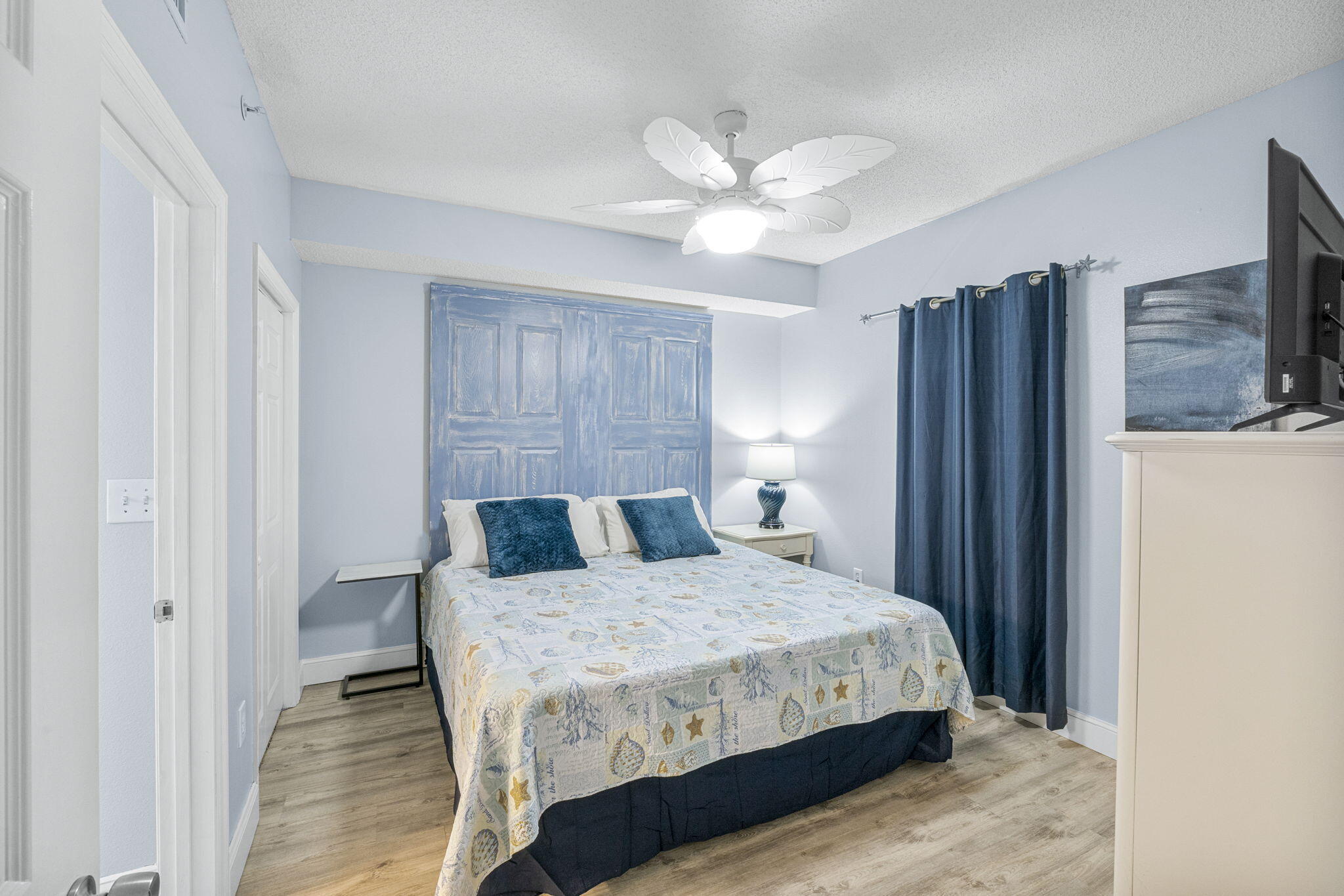 10901 Front Beach Road, 1906