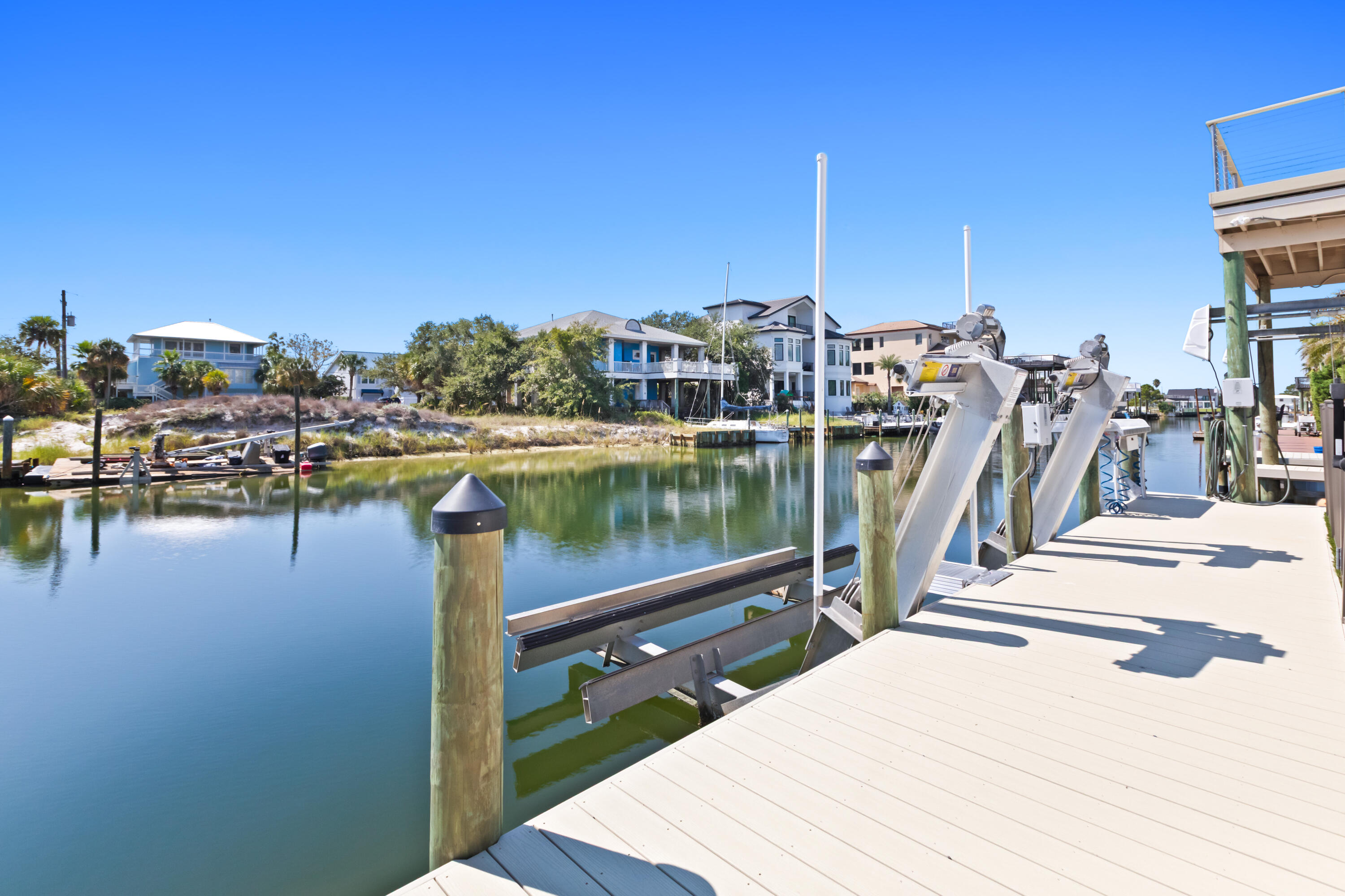 620 Lagoon Drive