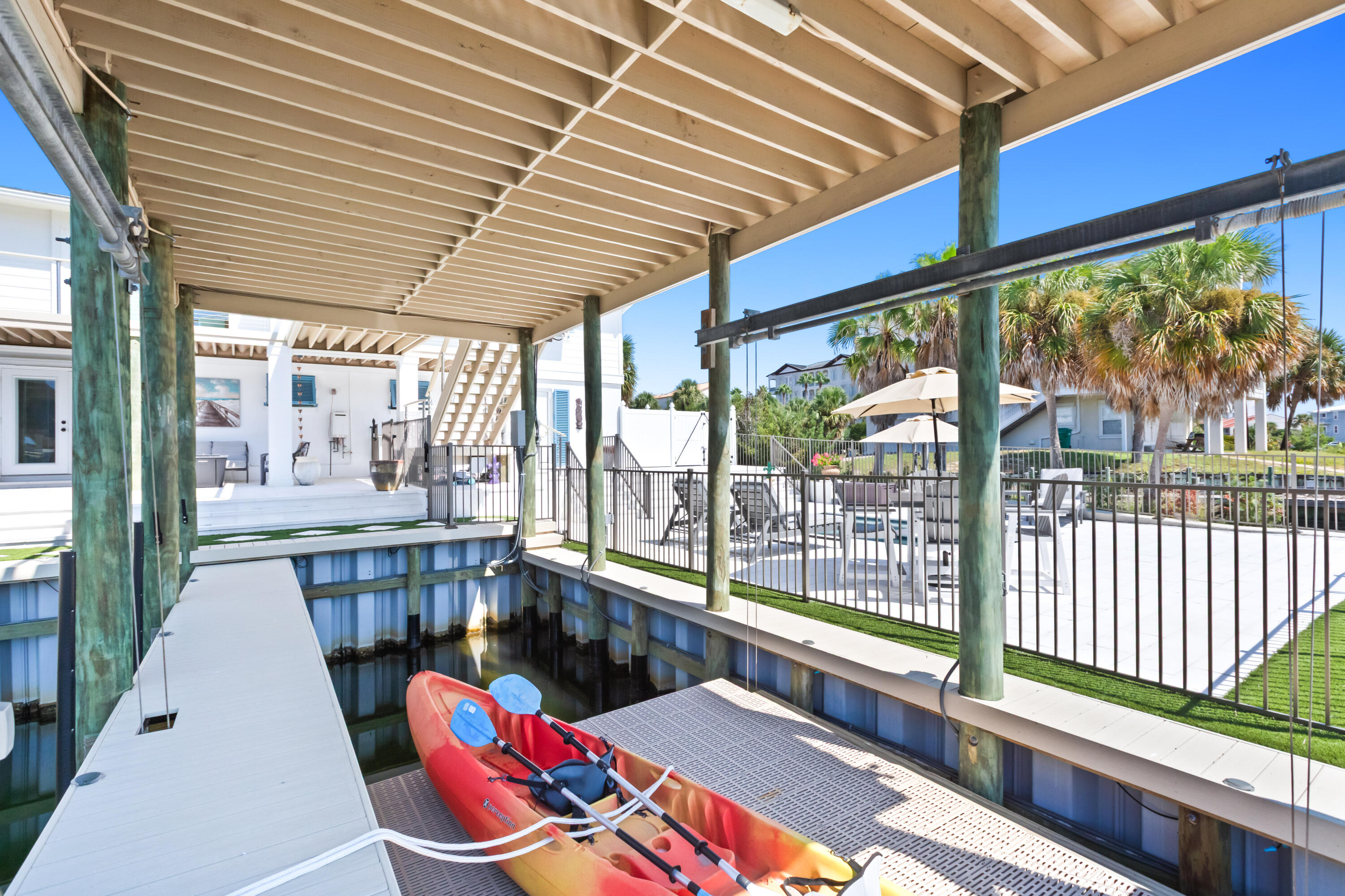 620 Lagoon Drive