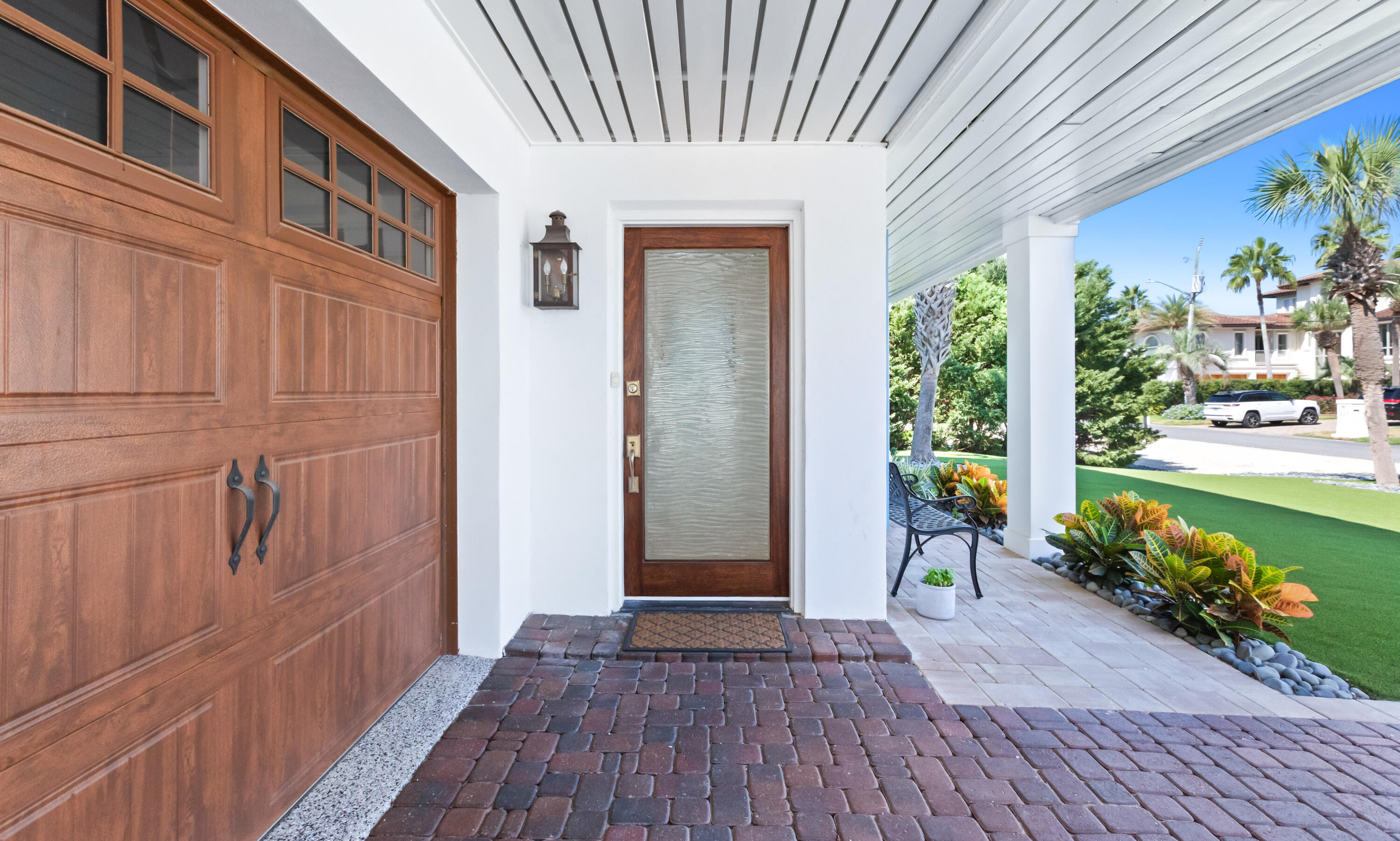 620 Lagoon Drive