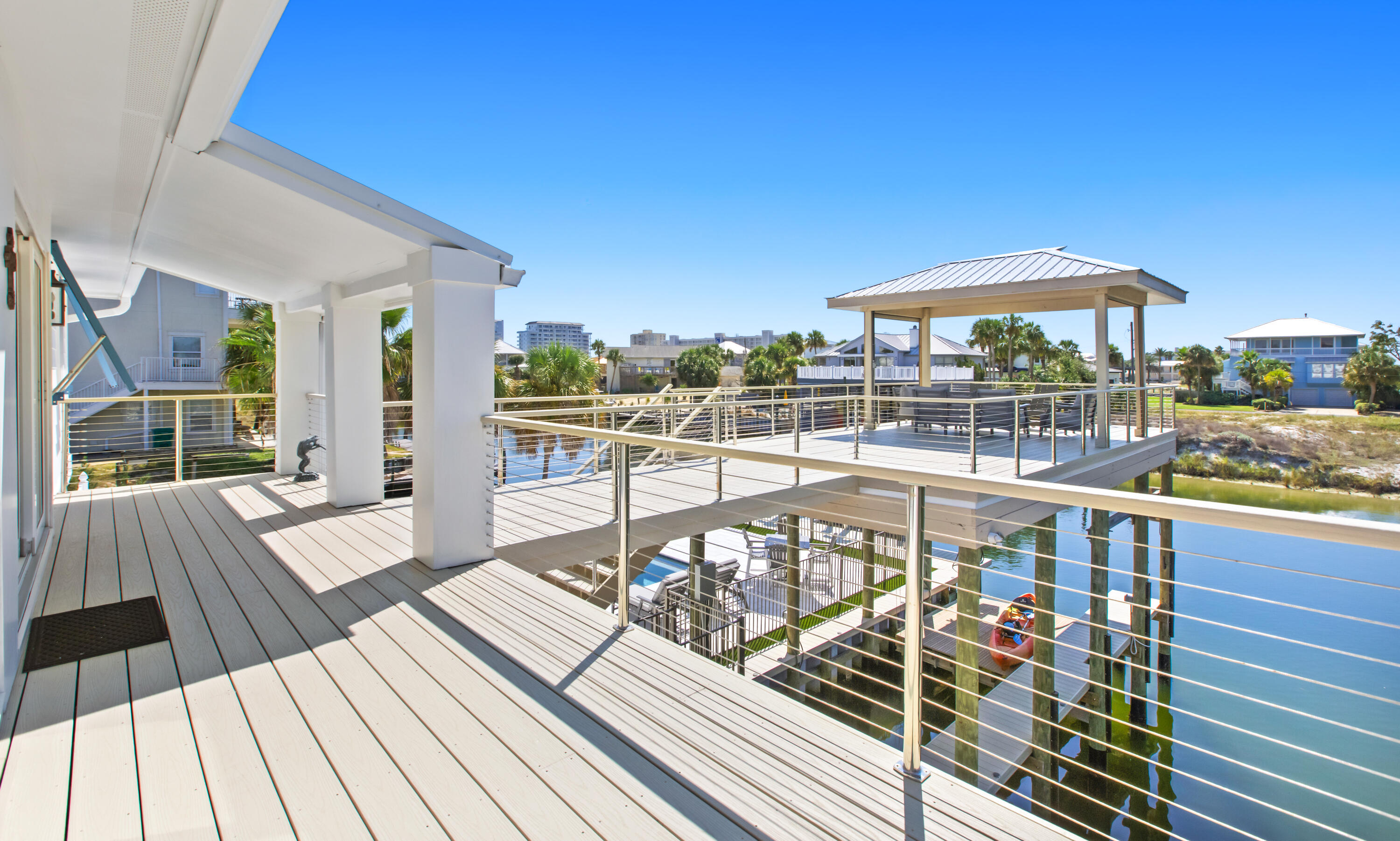 620 Lagoon Drive