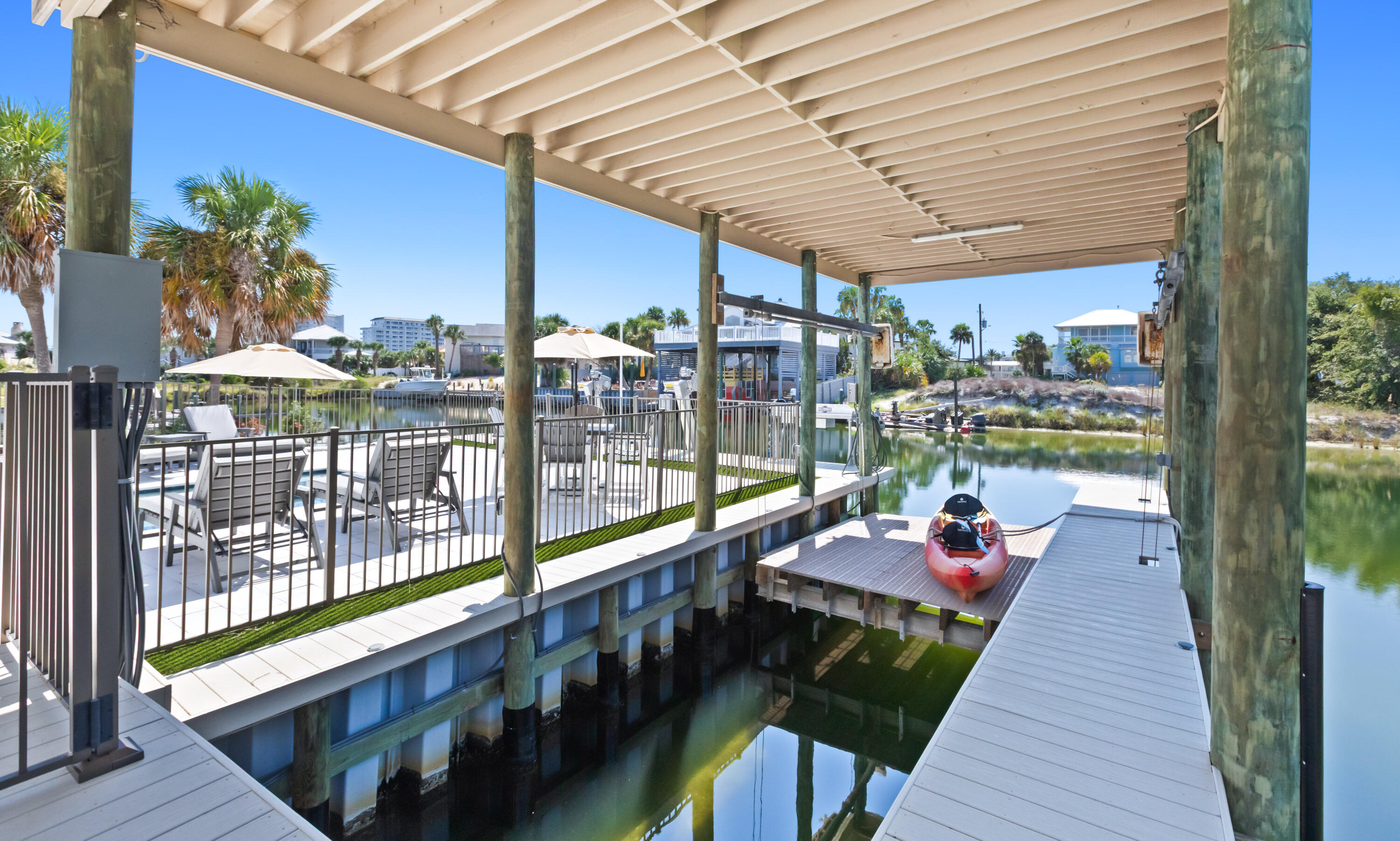 620 Lagoon Drive