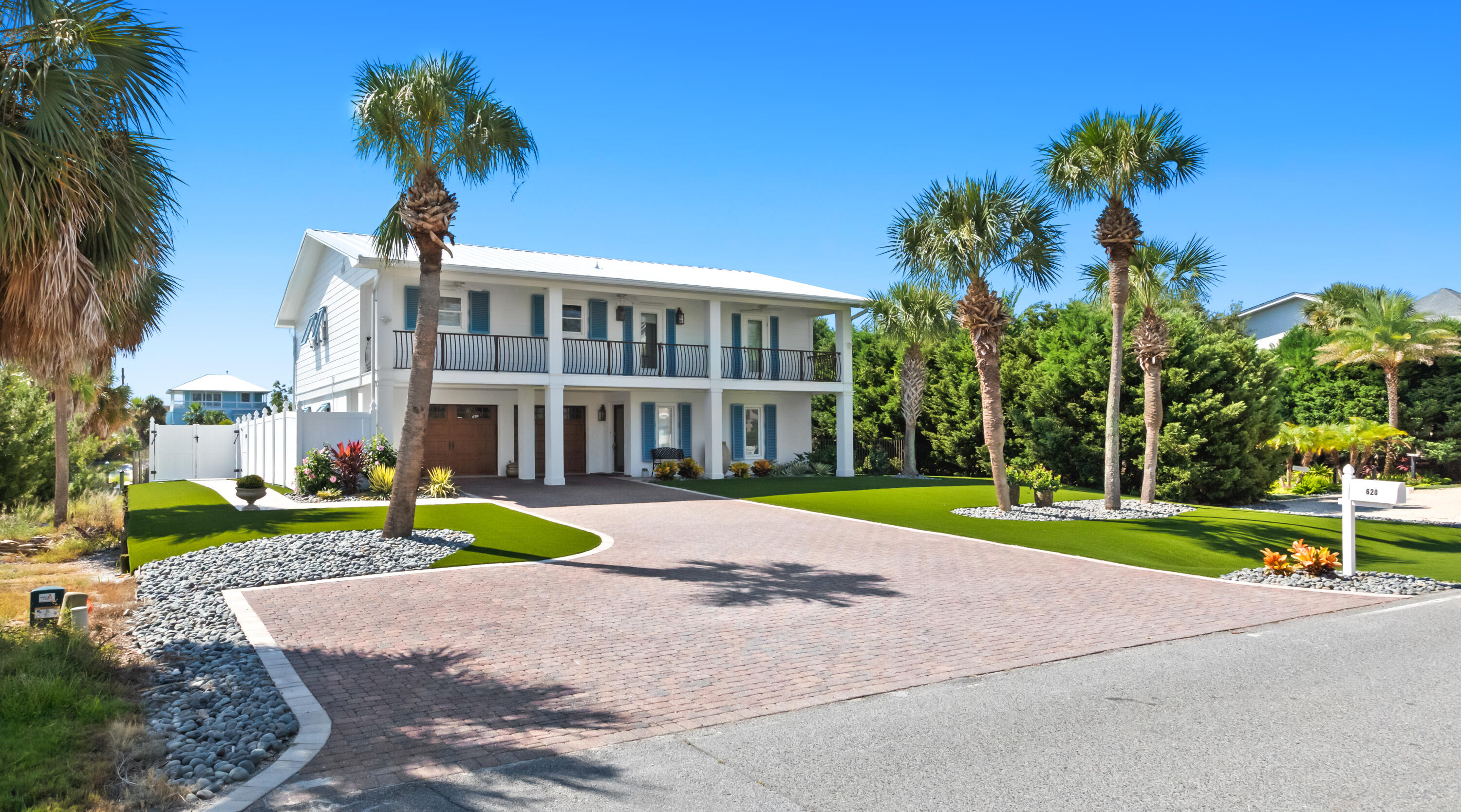 620 Lagoon Drive