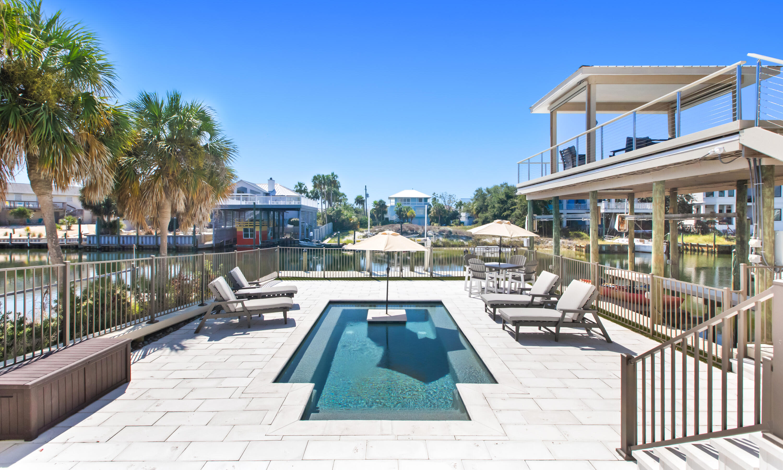 620 Lagoon Drive