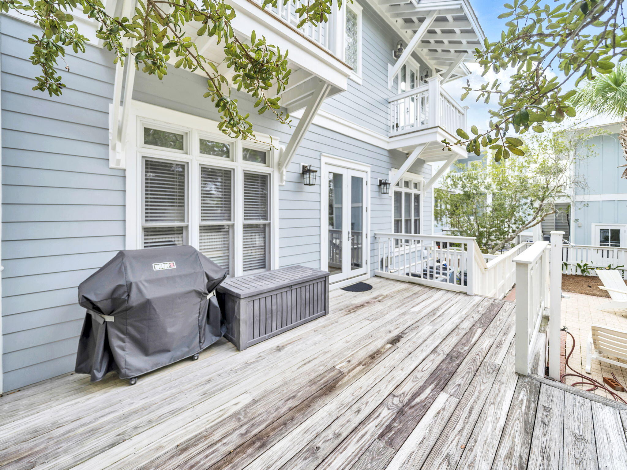 112 Carillon Avenue