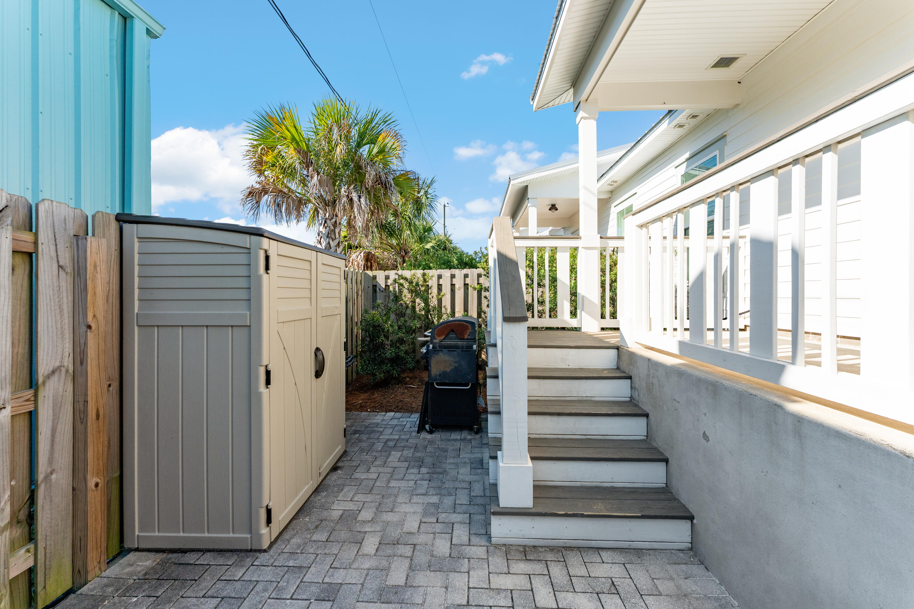 101 S 42nd Street Street, E