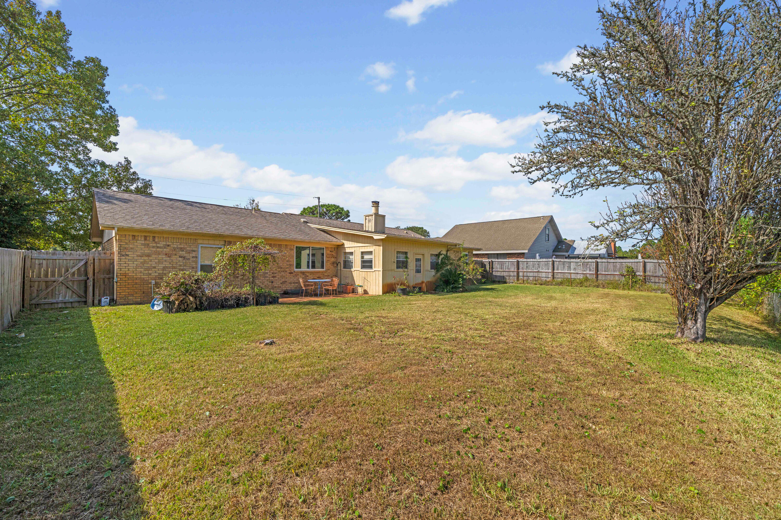 232 Lakeside Lane, Mary Esther