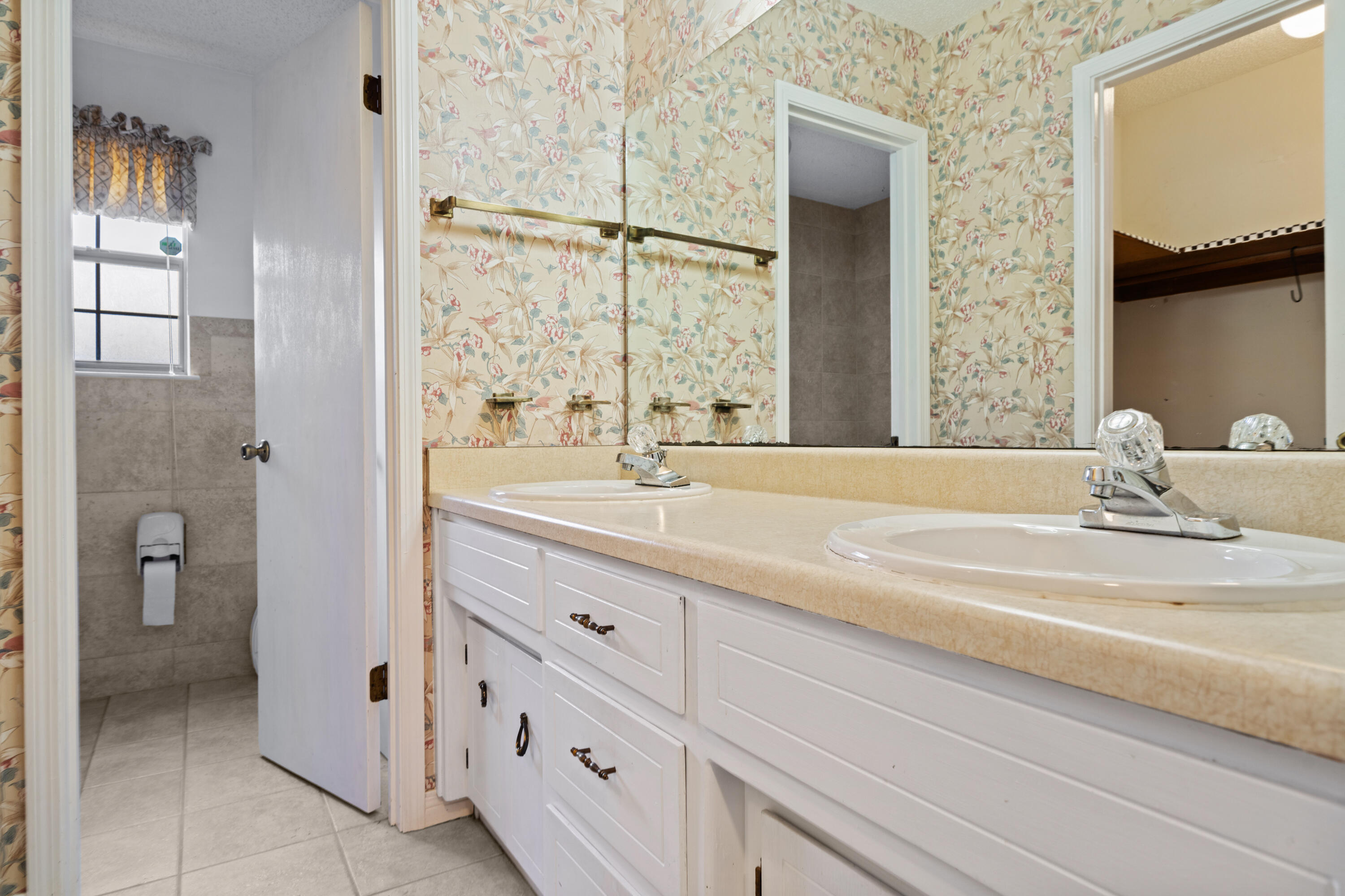 232 Lakeside Lane, Mary Esther