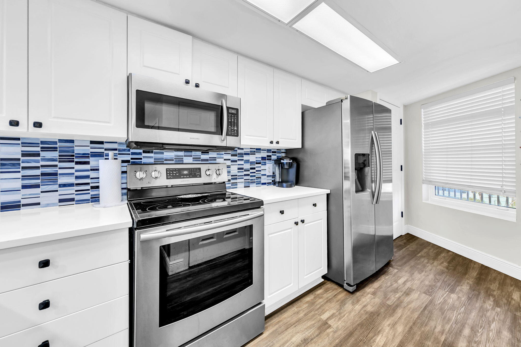 895 Santa Rosa Boulevard, 503