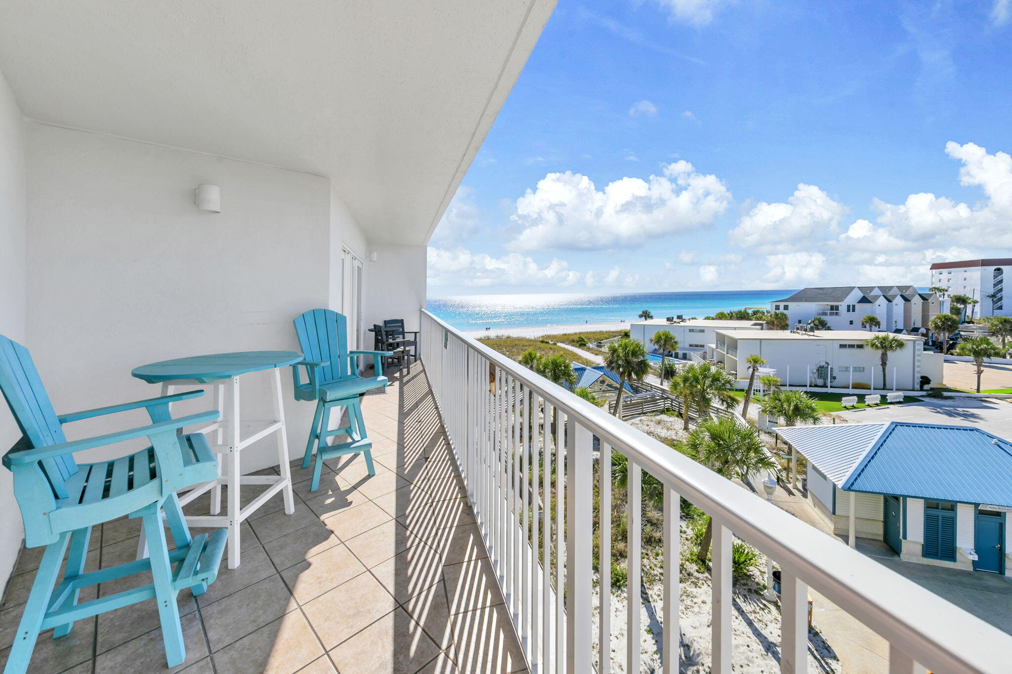 895 Santa Rosa Boulevard, 503