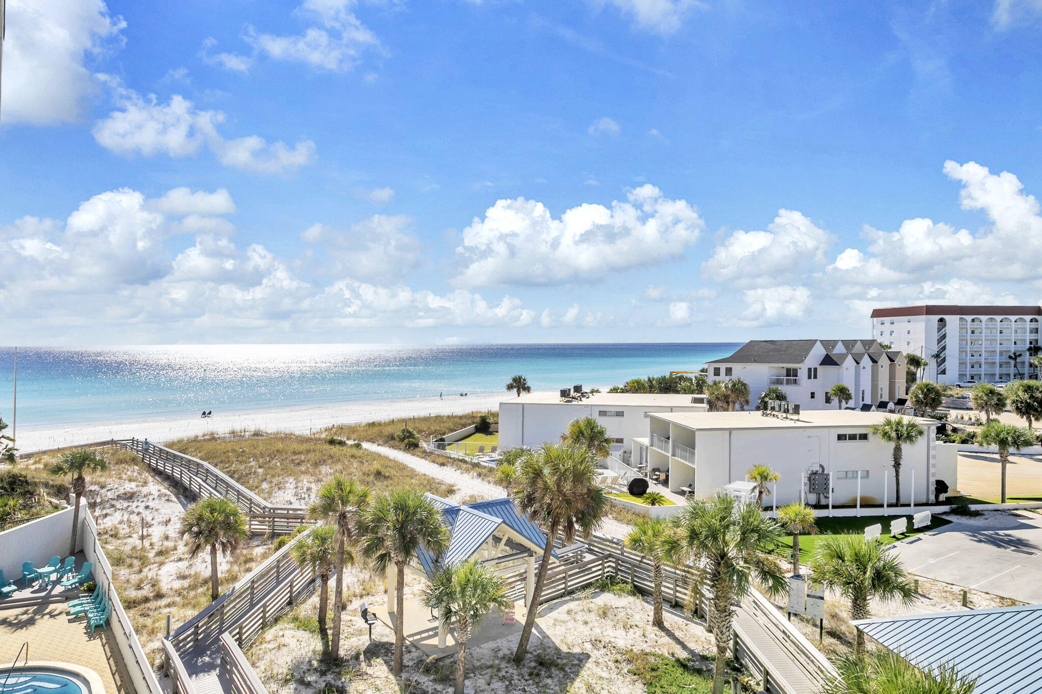 895 Santa Rosa Boulevard, 503