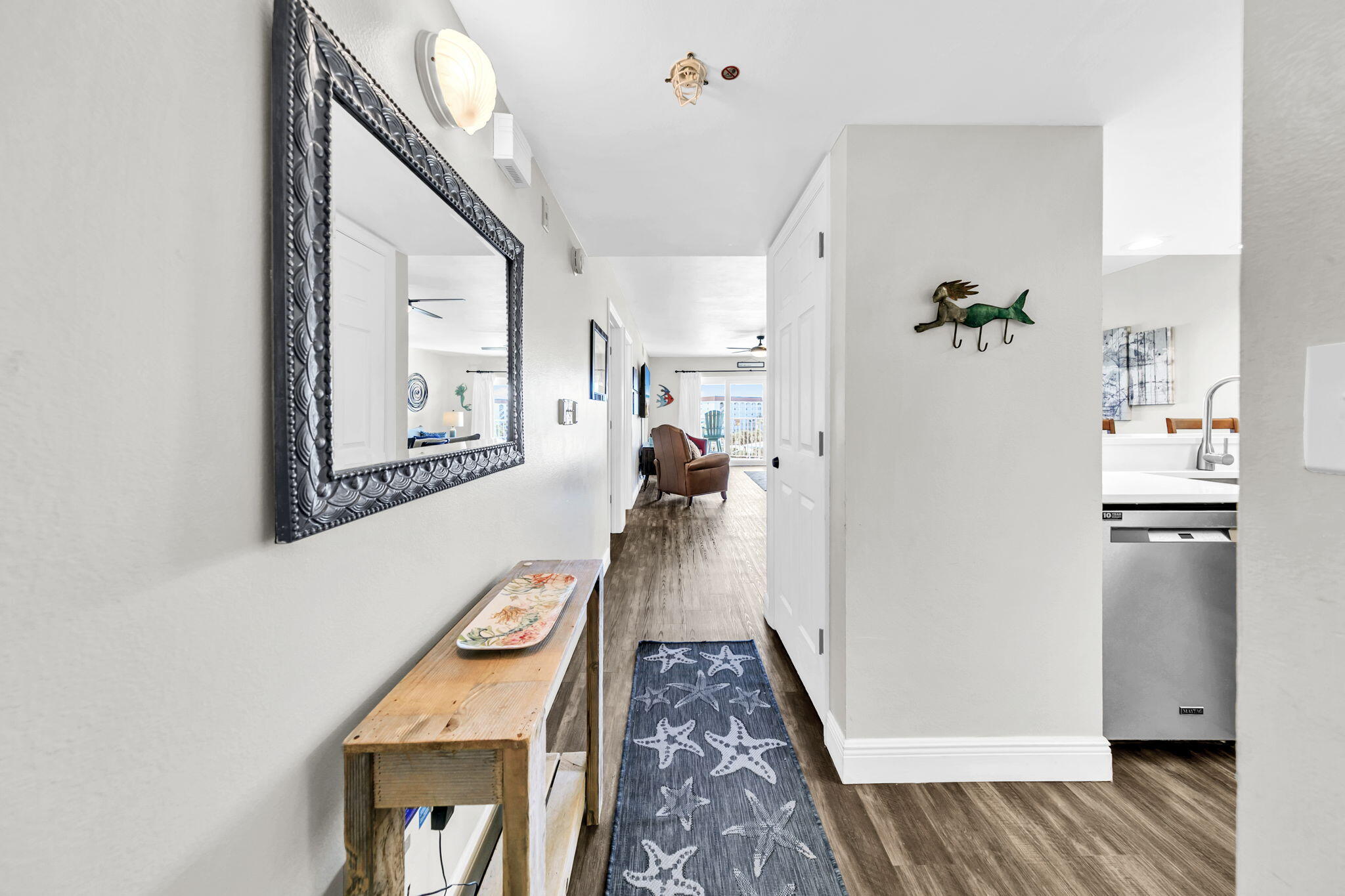 895 Santa Rosa Boulevard, 503