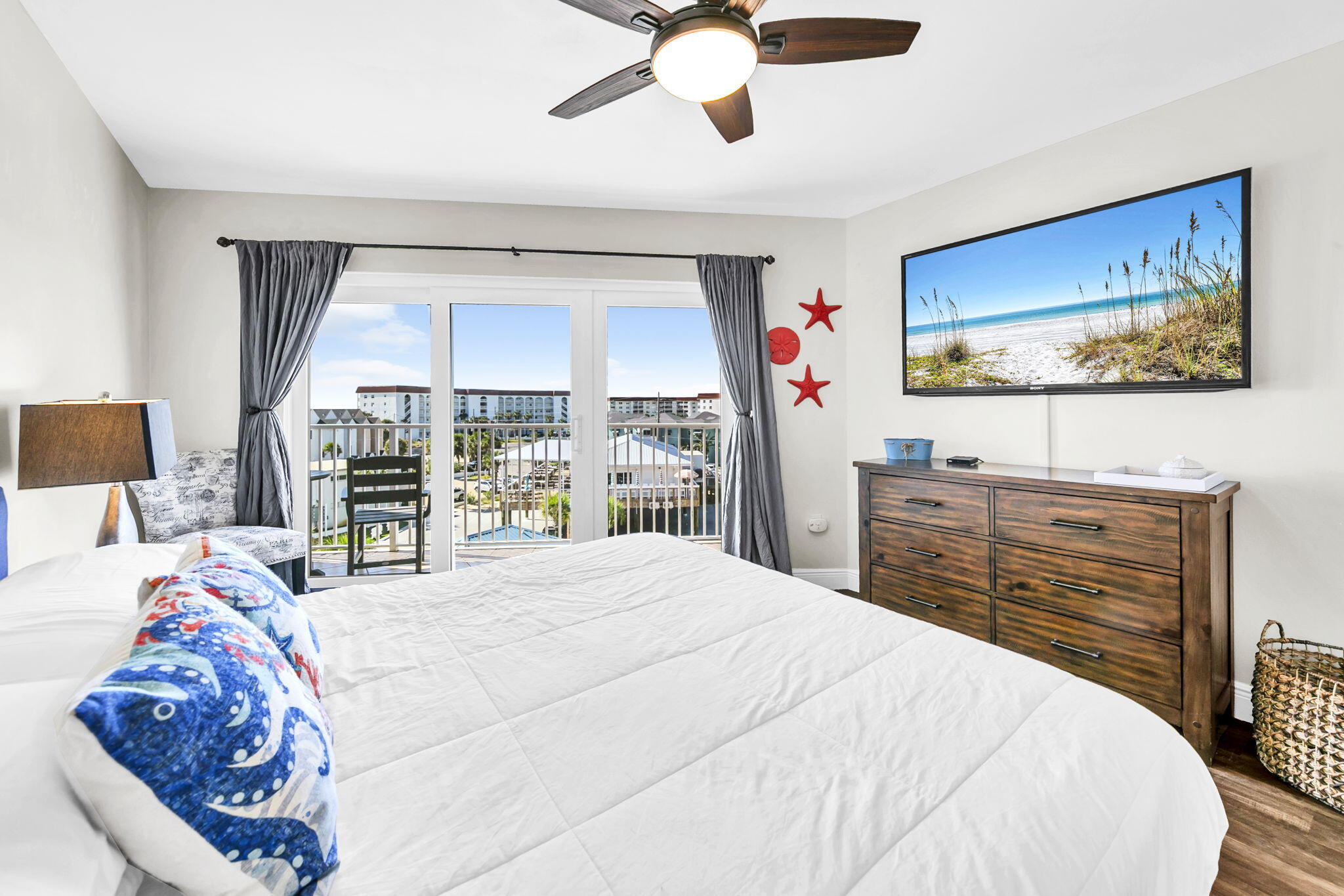 895 Santa Rosa Boulevard, 503