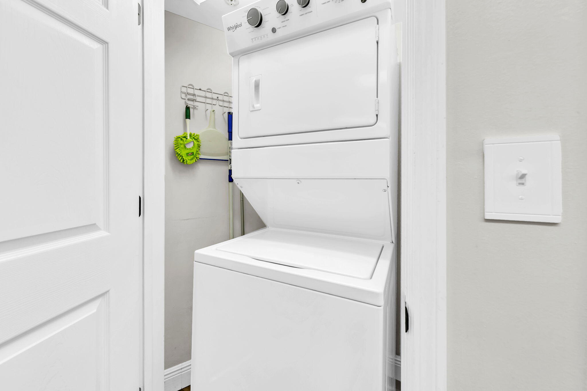 895 Santa Rosa Boulevard, 503