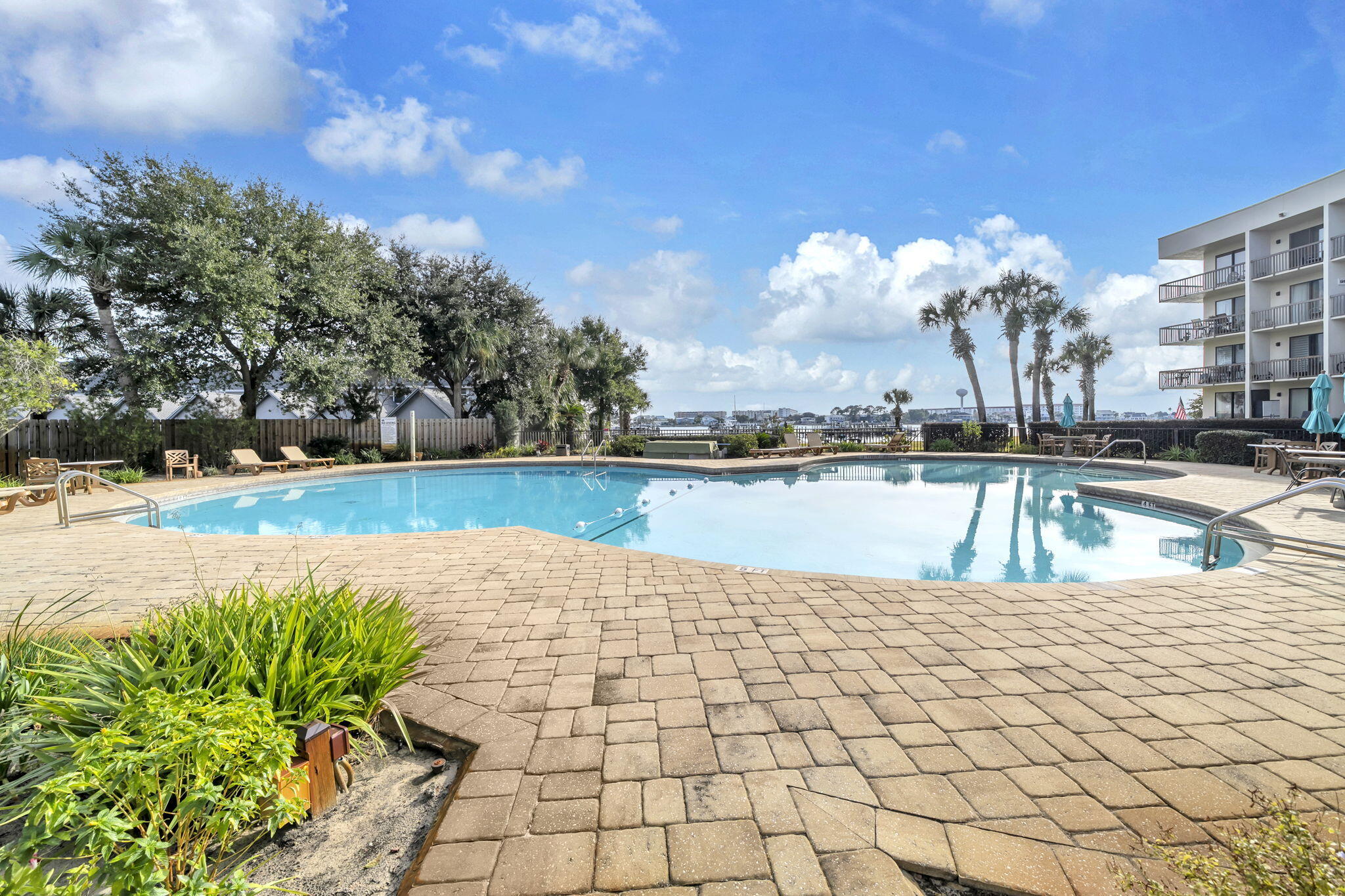 214 SW Miracle Strip Sw Parkway B104