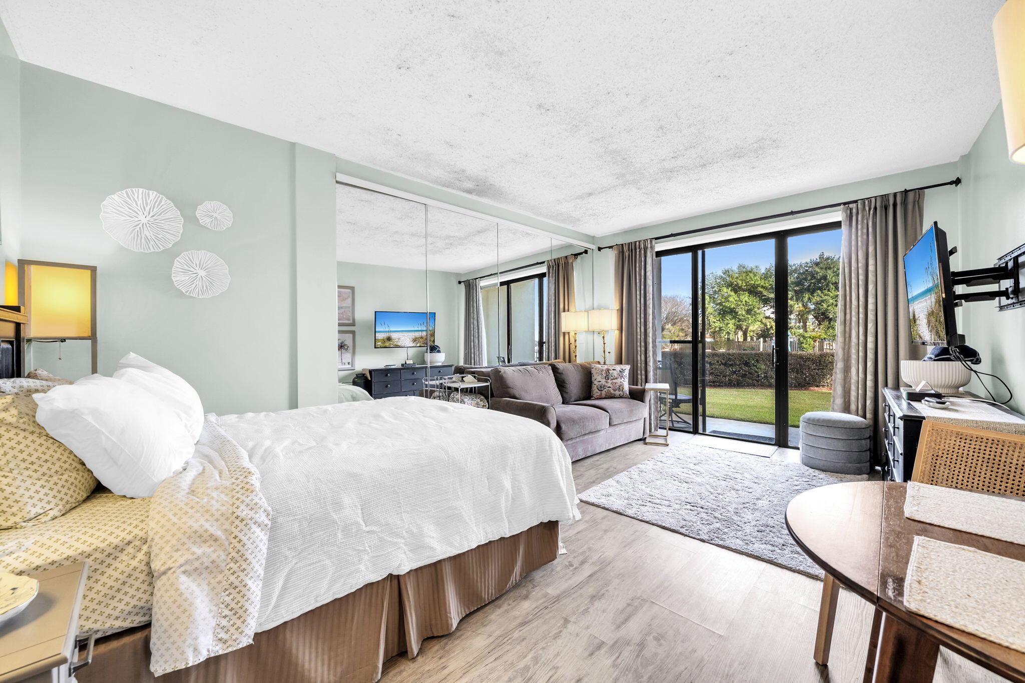 214 SW Miracle Strip Sw Parkway B104