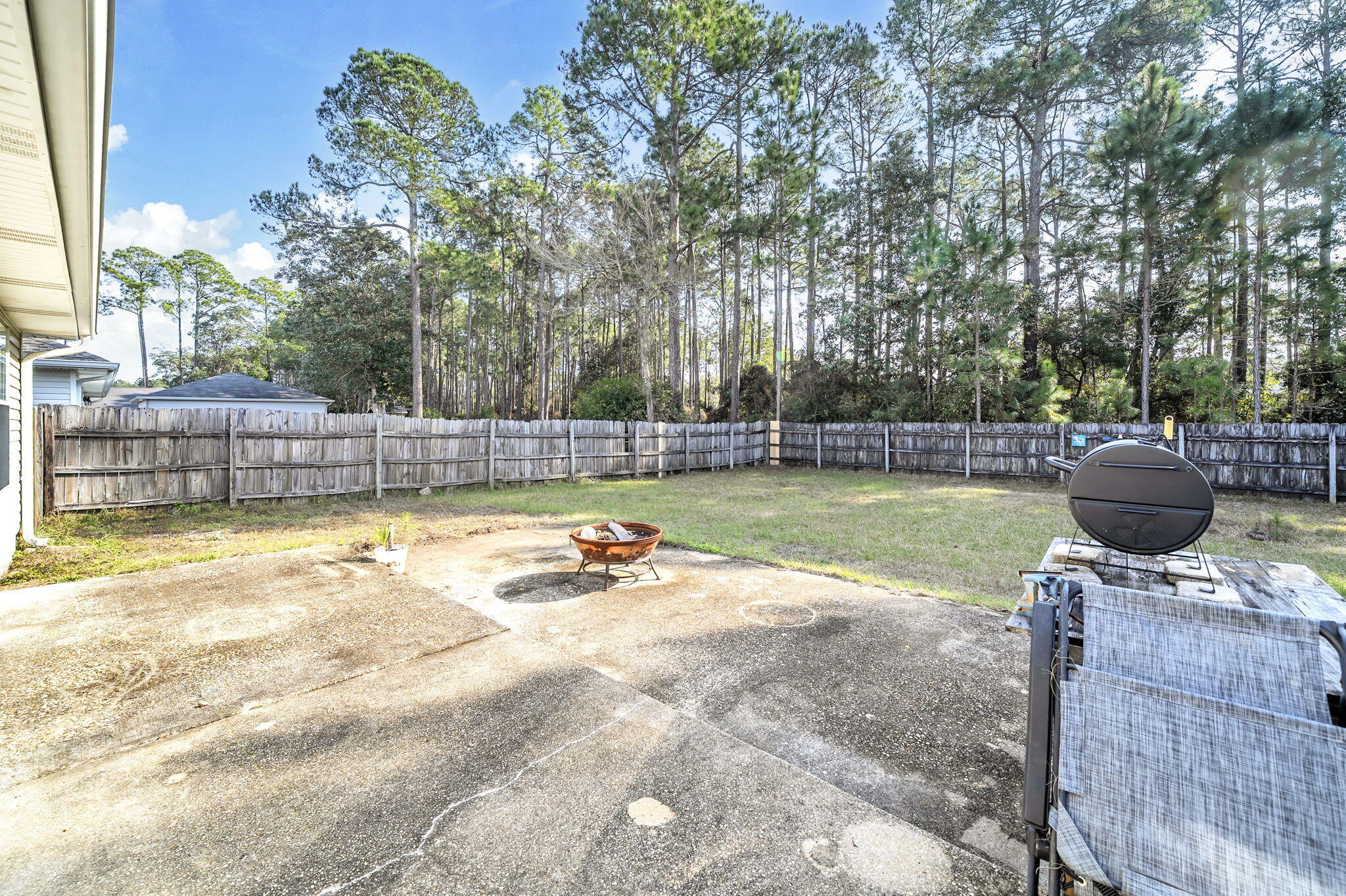 8727 El Paseo Street