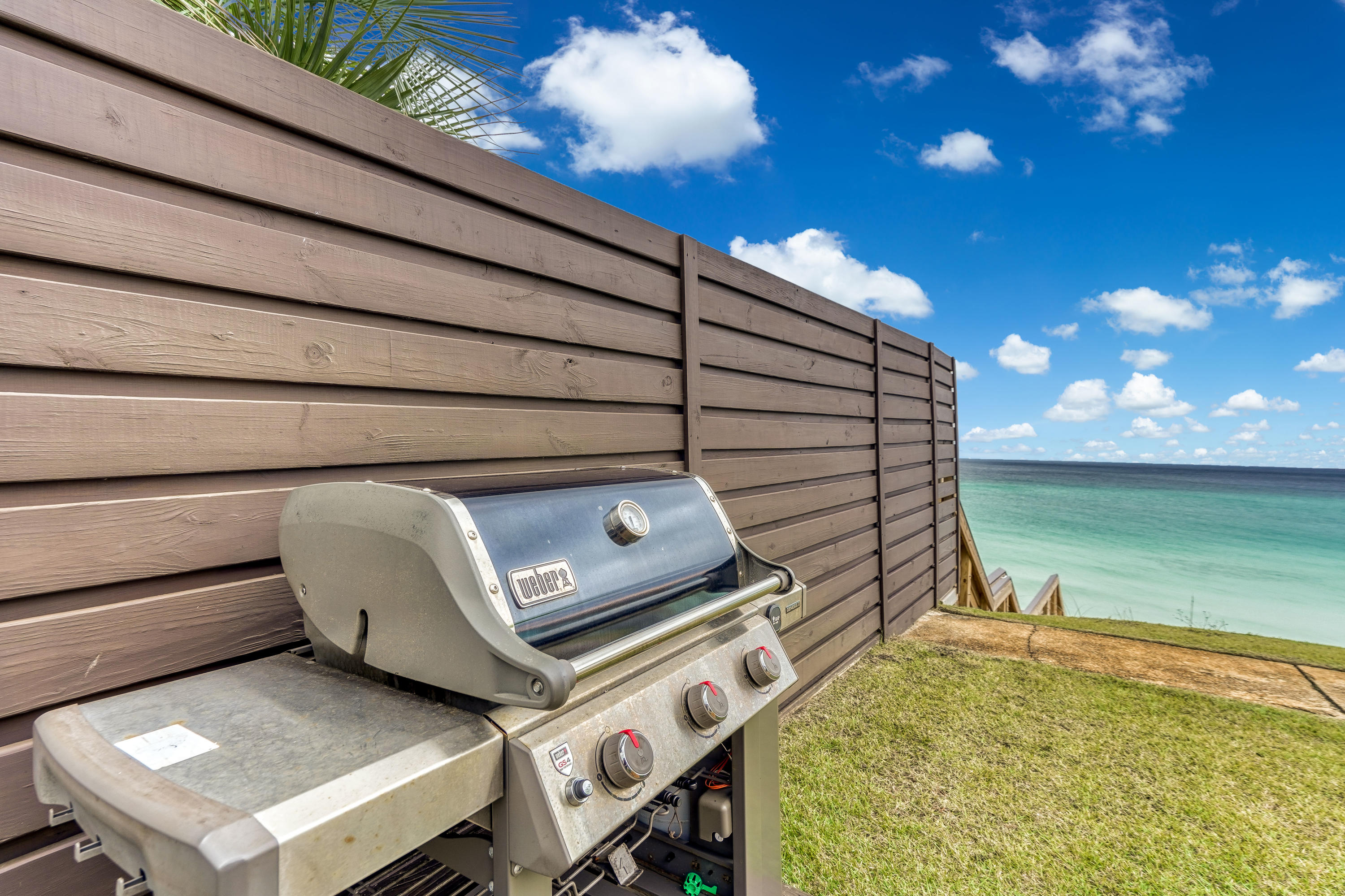 2912 E County Hwy 30A