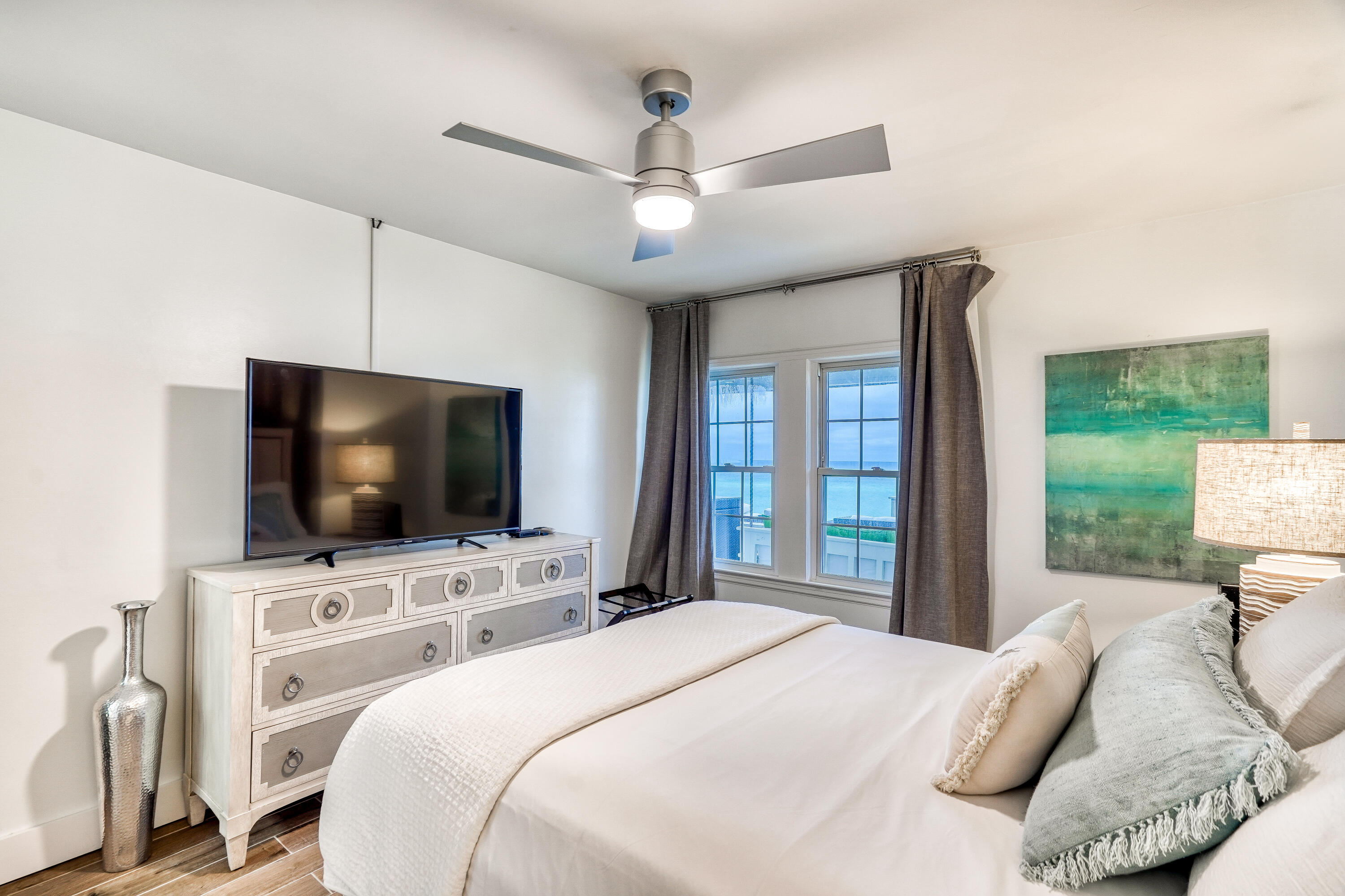 2912 E County Hwy 30A