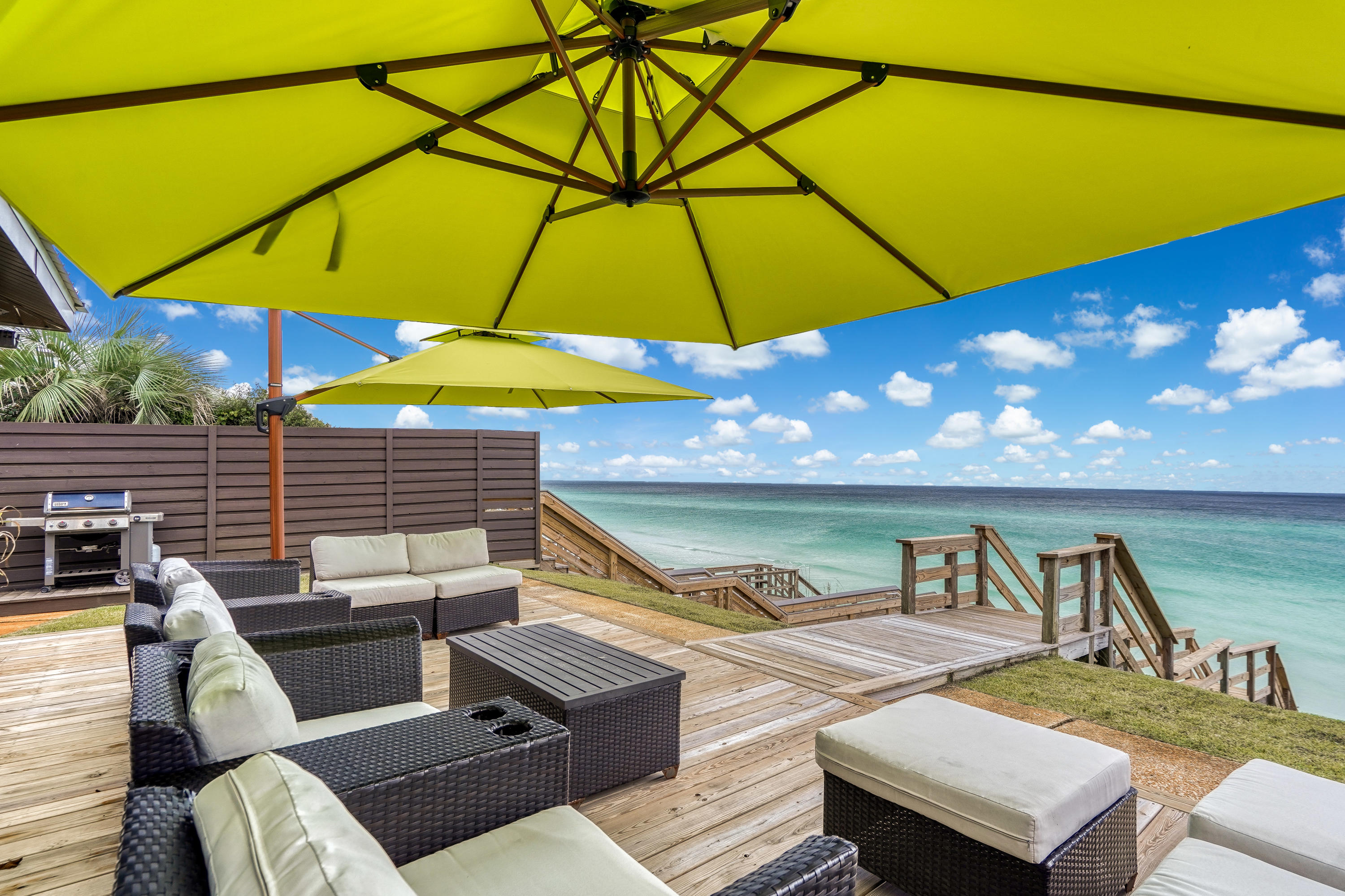 2912 E County Hwy 30A