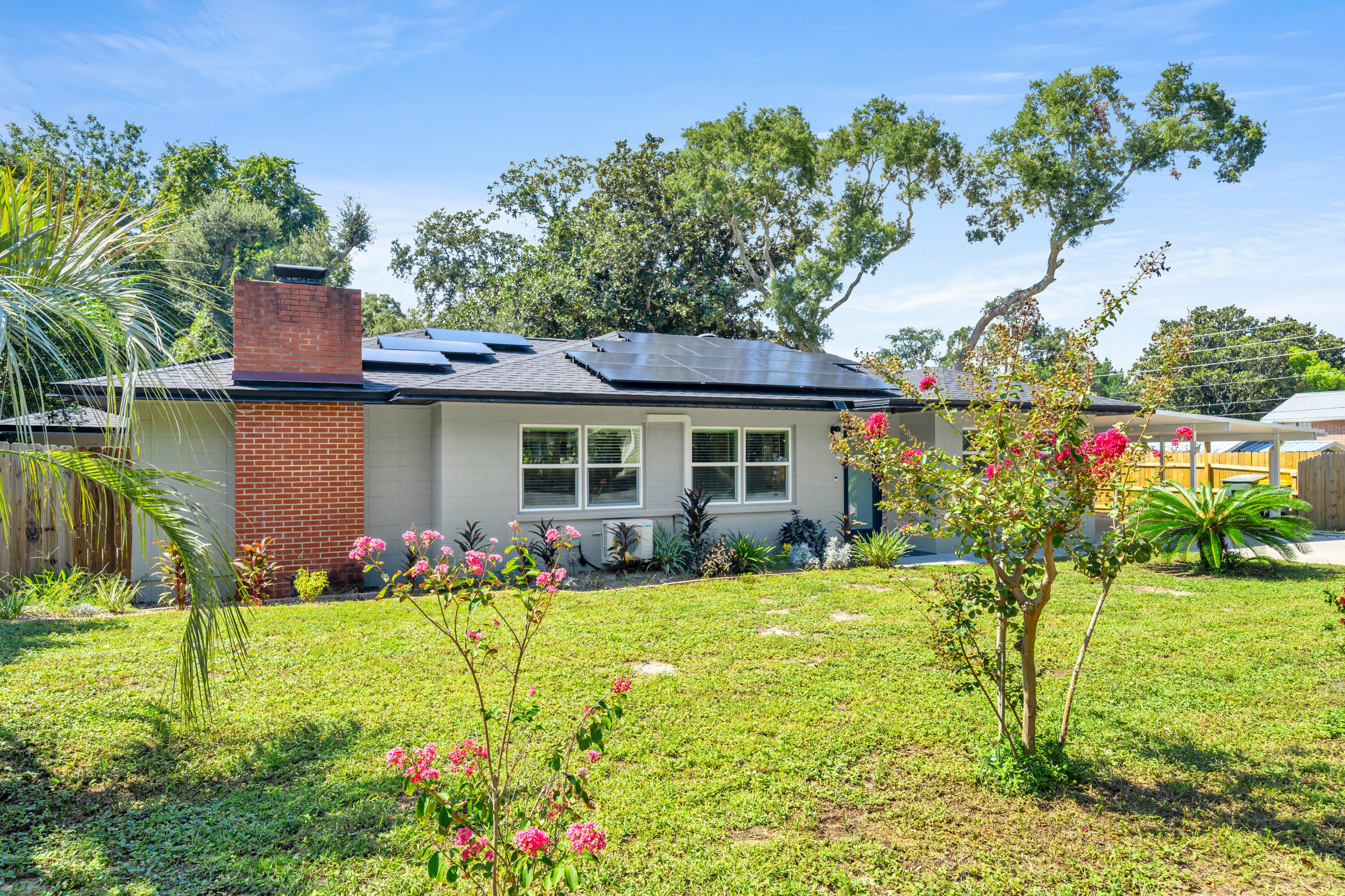 200 SE Alconese Southeast Avenue