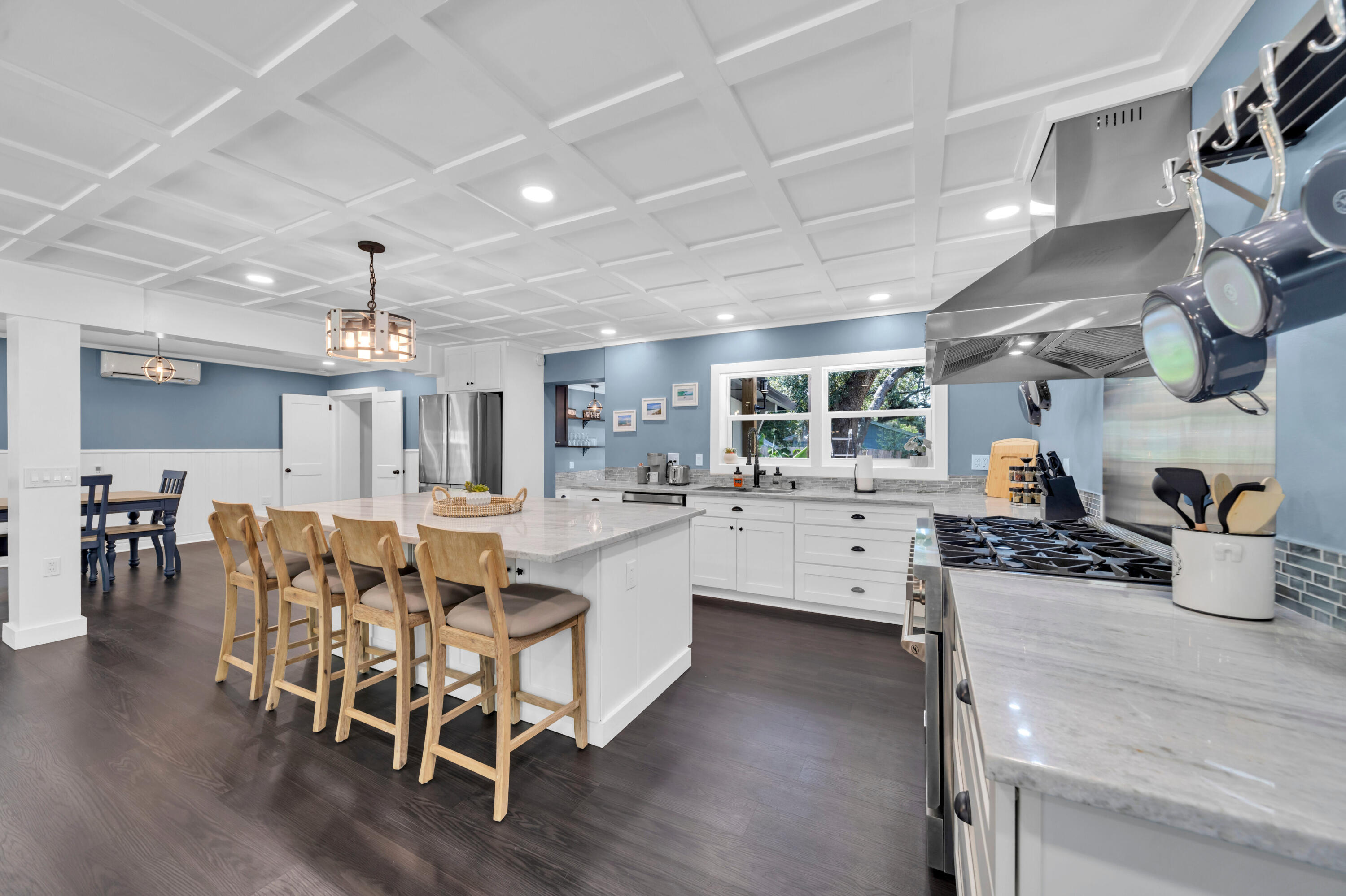 200 SE Alconese Southeast Avenue