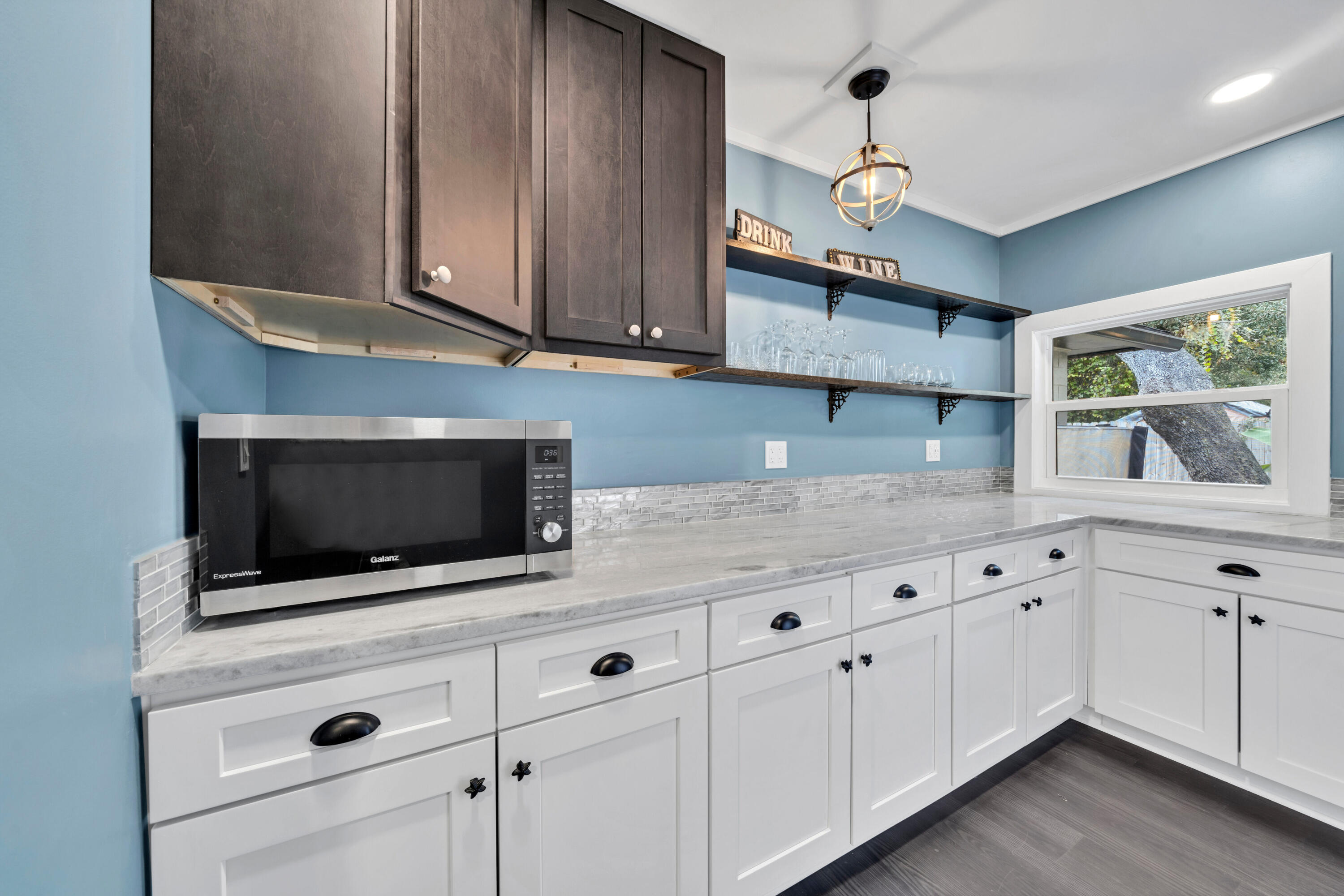 200 SE Alconese Southeast Avenue