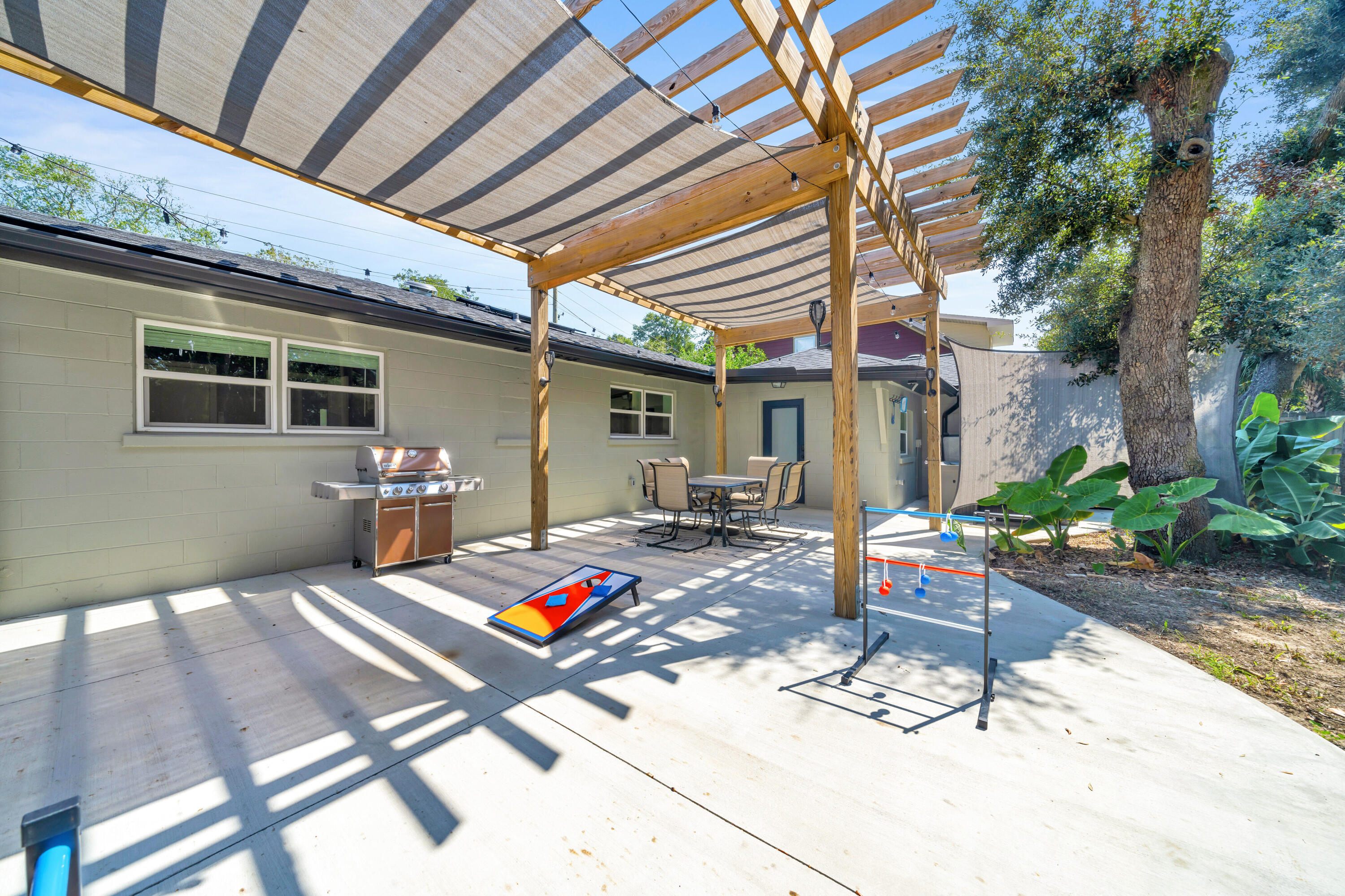 200 SE Alconese Southeast Avenue