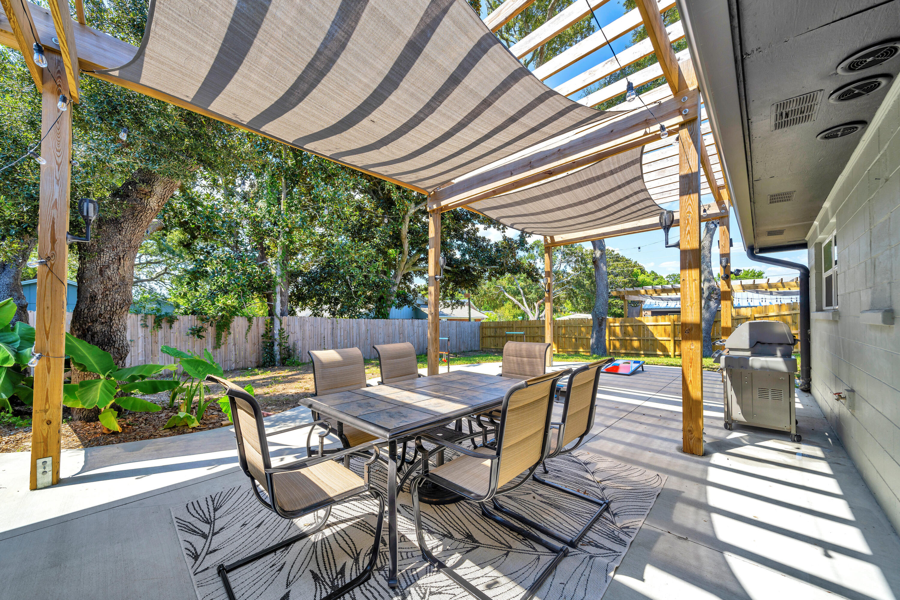 200 SE Alconese Southeast Avenue