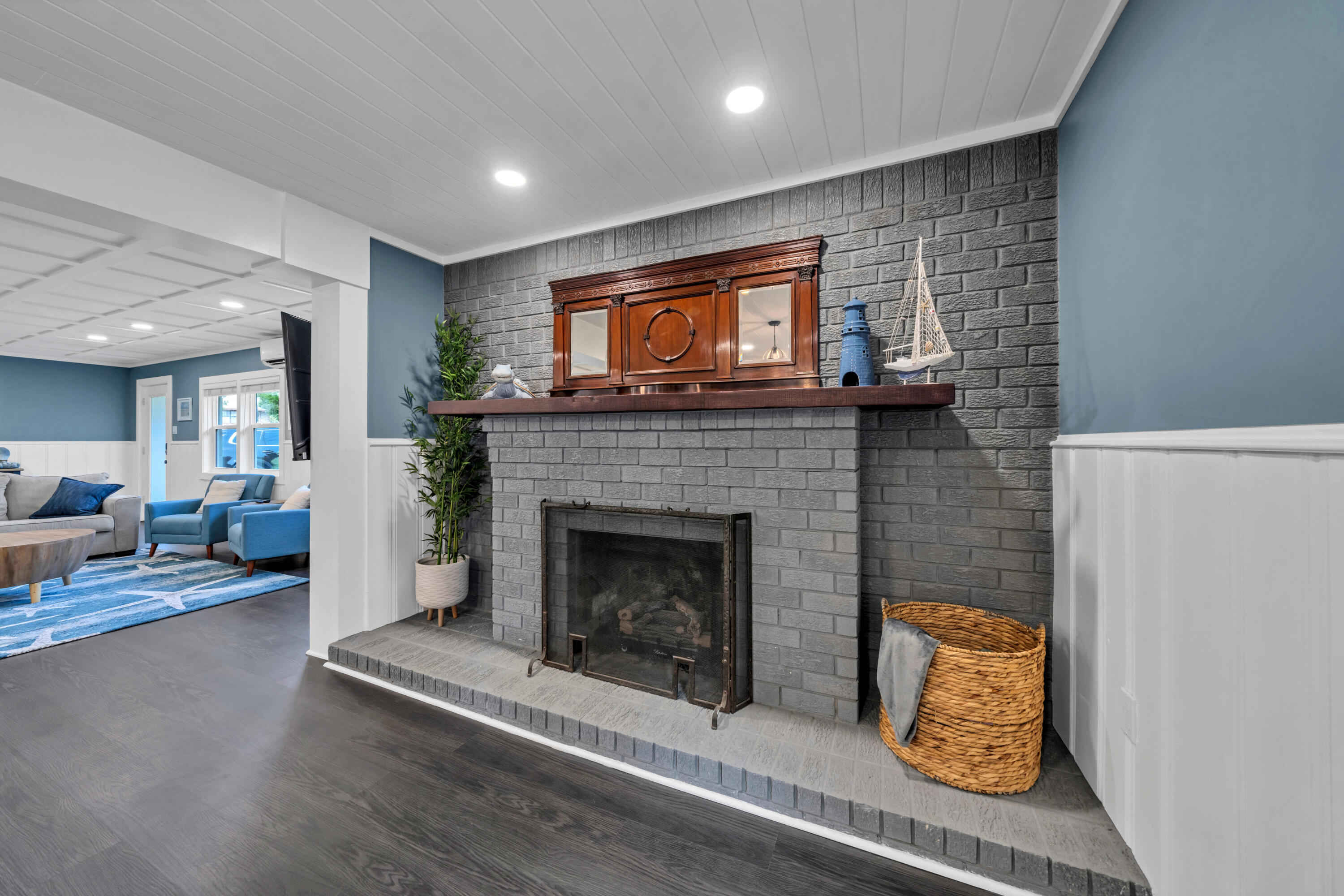 200 SE Alconese Southeast Avenue