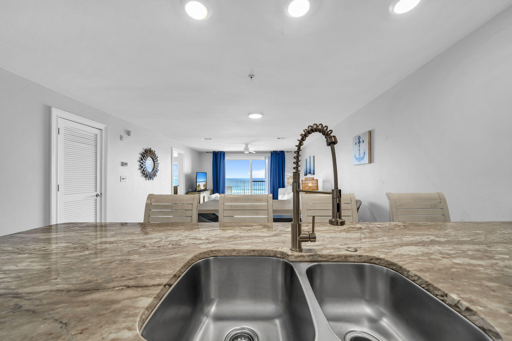2900 Scenic Highway 98 204