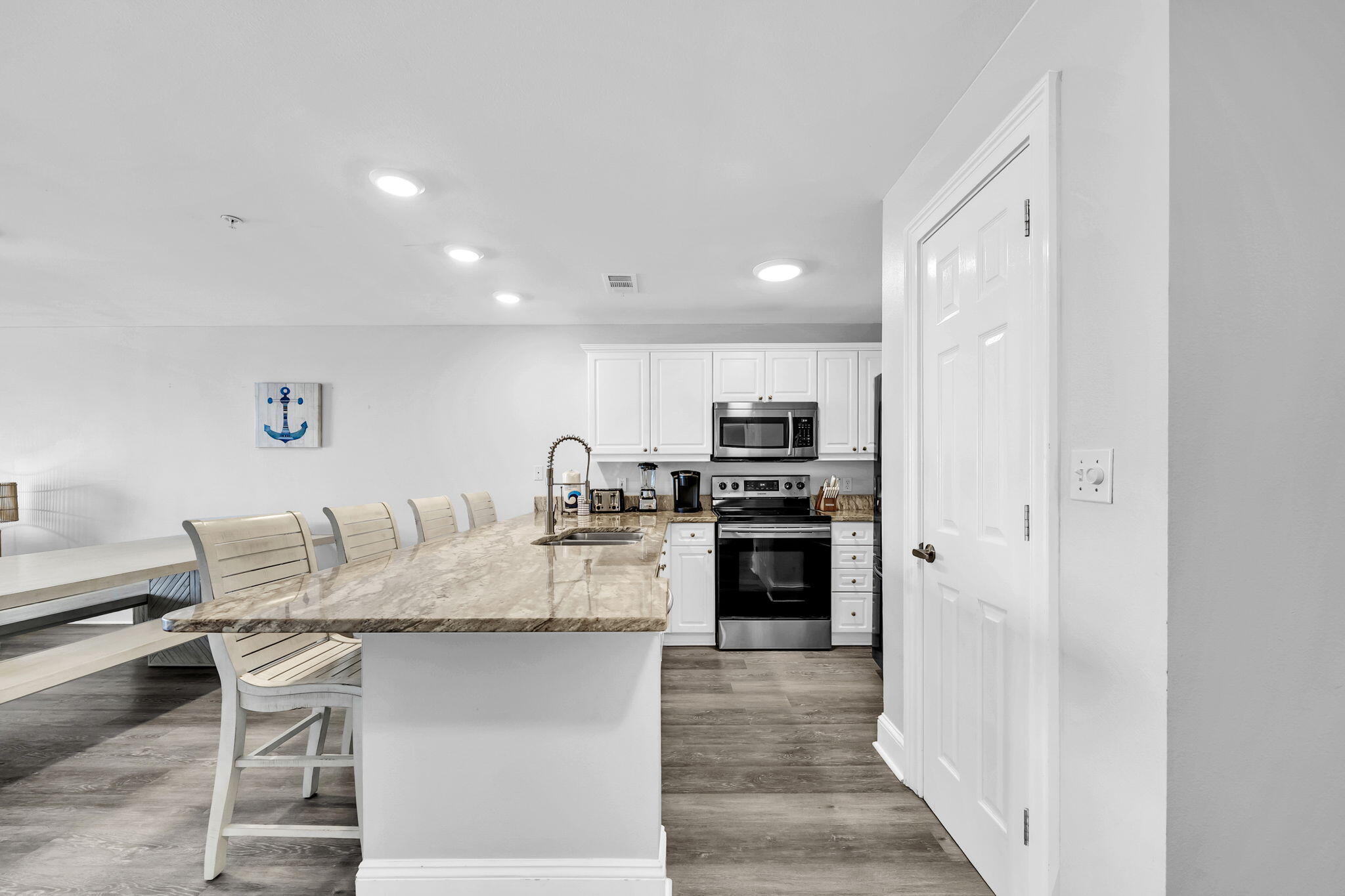 2900 Scenic Highway 98 204