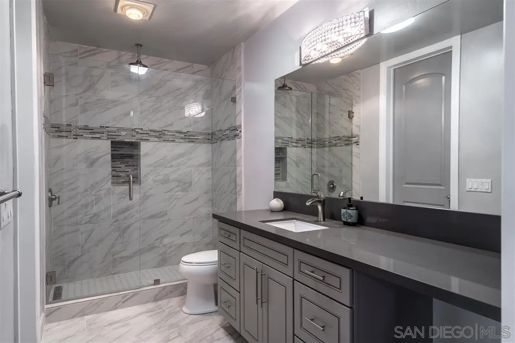 7302 Vista Rancho Ct.