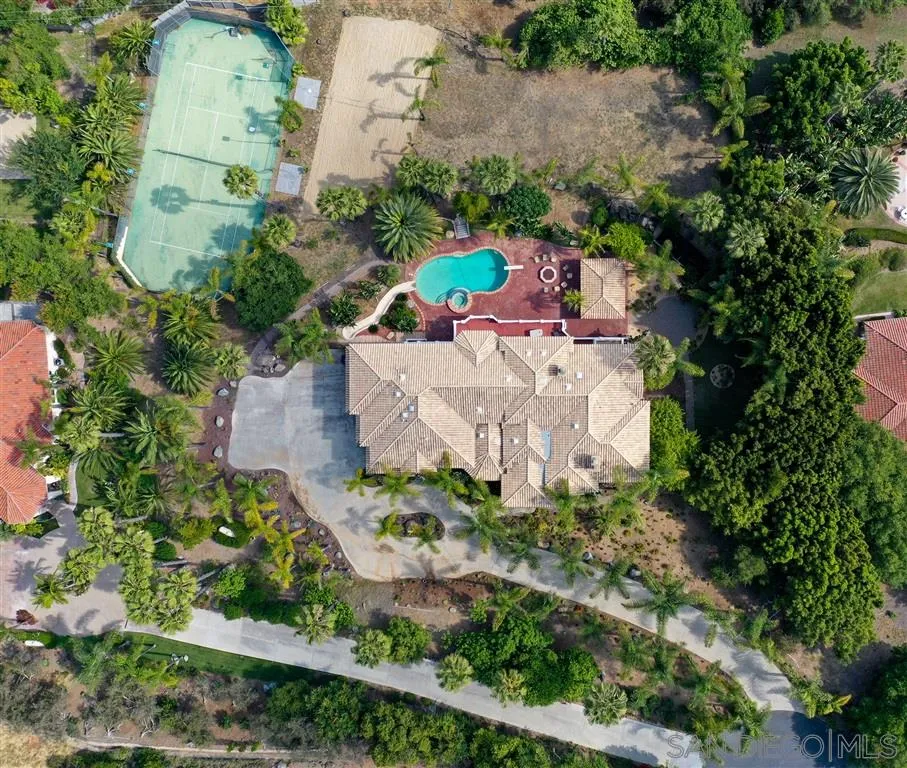 7302 Vista Rancho Ct.