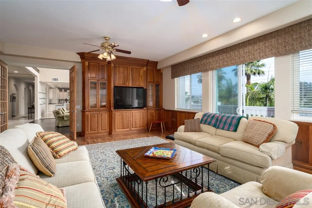 7302 Vista Rancho Ct.