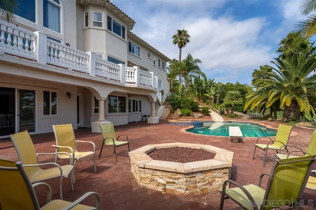 7302 Vista Rancho Ct.