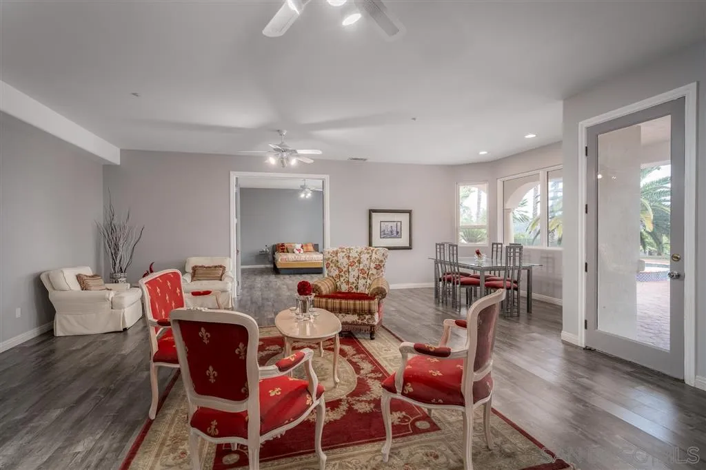 7302 Vista Rancho Ct.