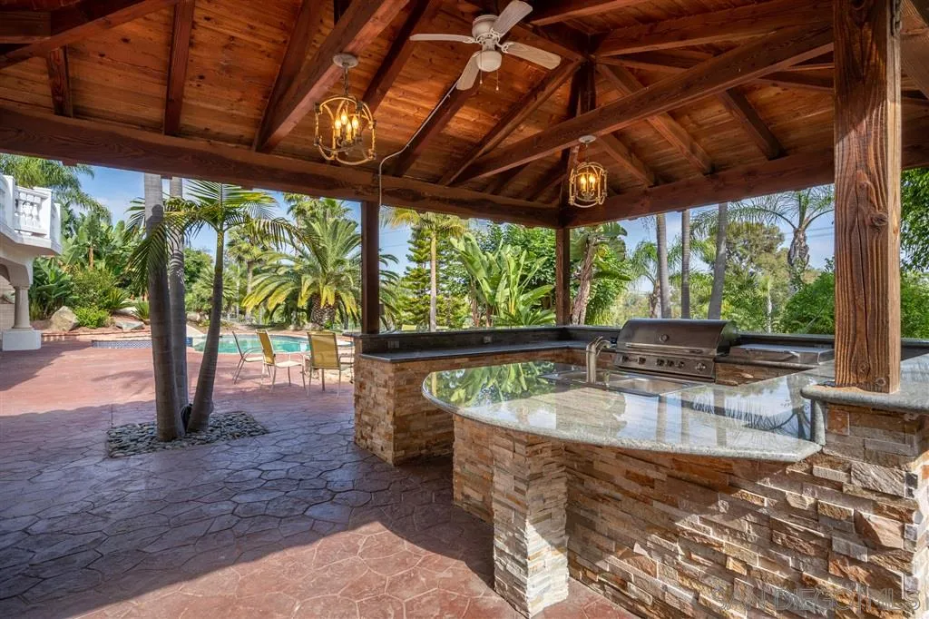 7302 Vista Rancho Ct.