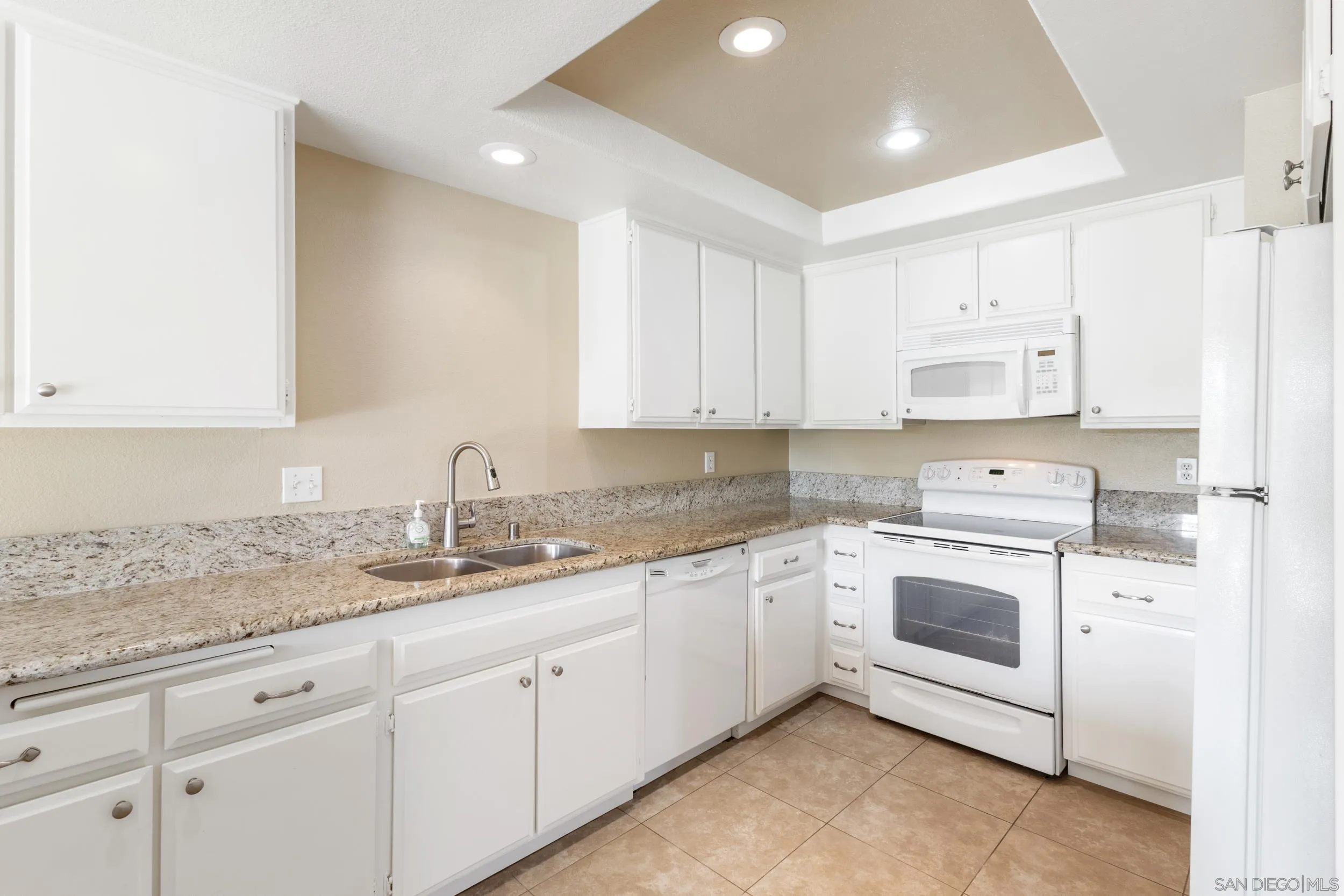 573 S Sierra Unit 10
