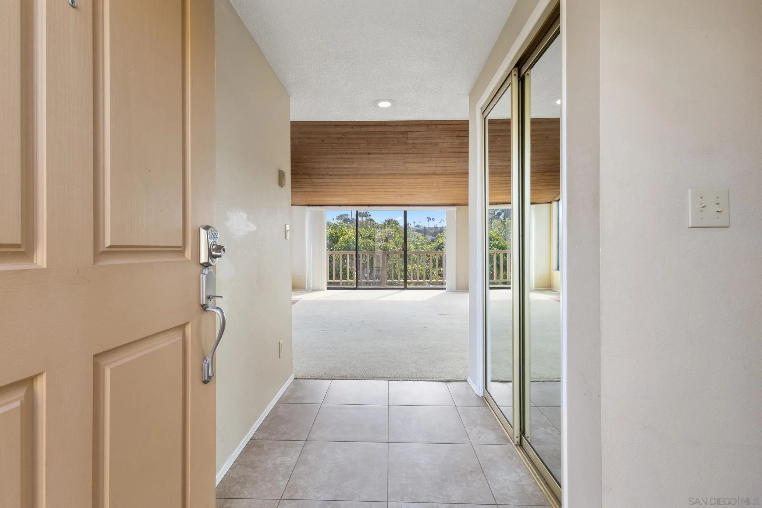 573 S Sierra Unit 10