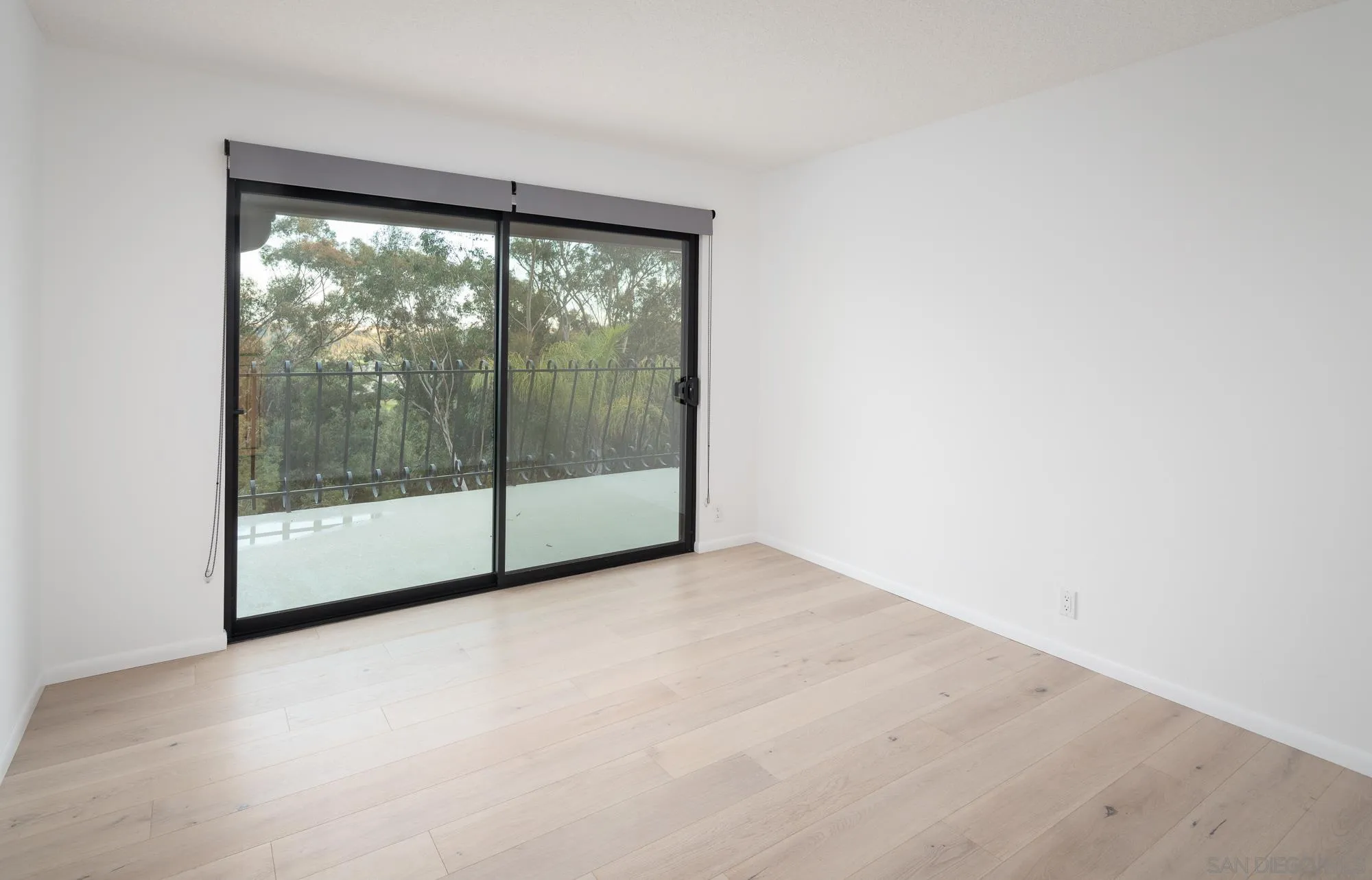 5406 Las Palomas