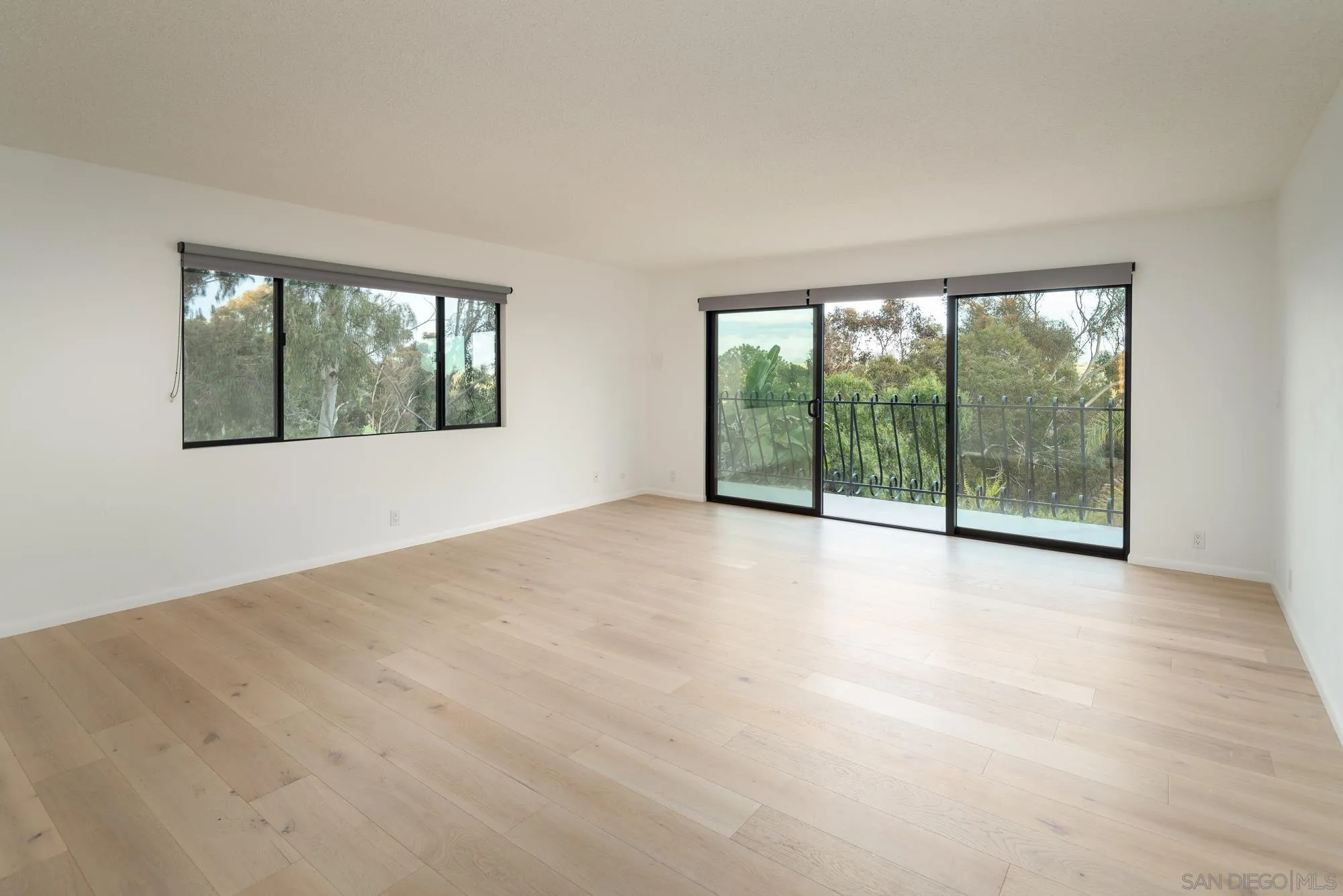 5406 Las Palomas