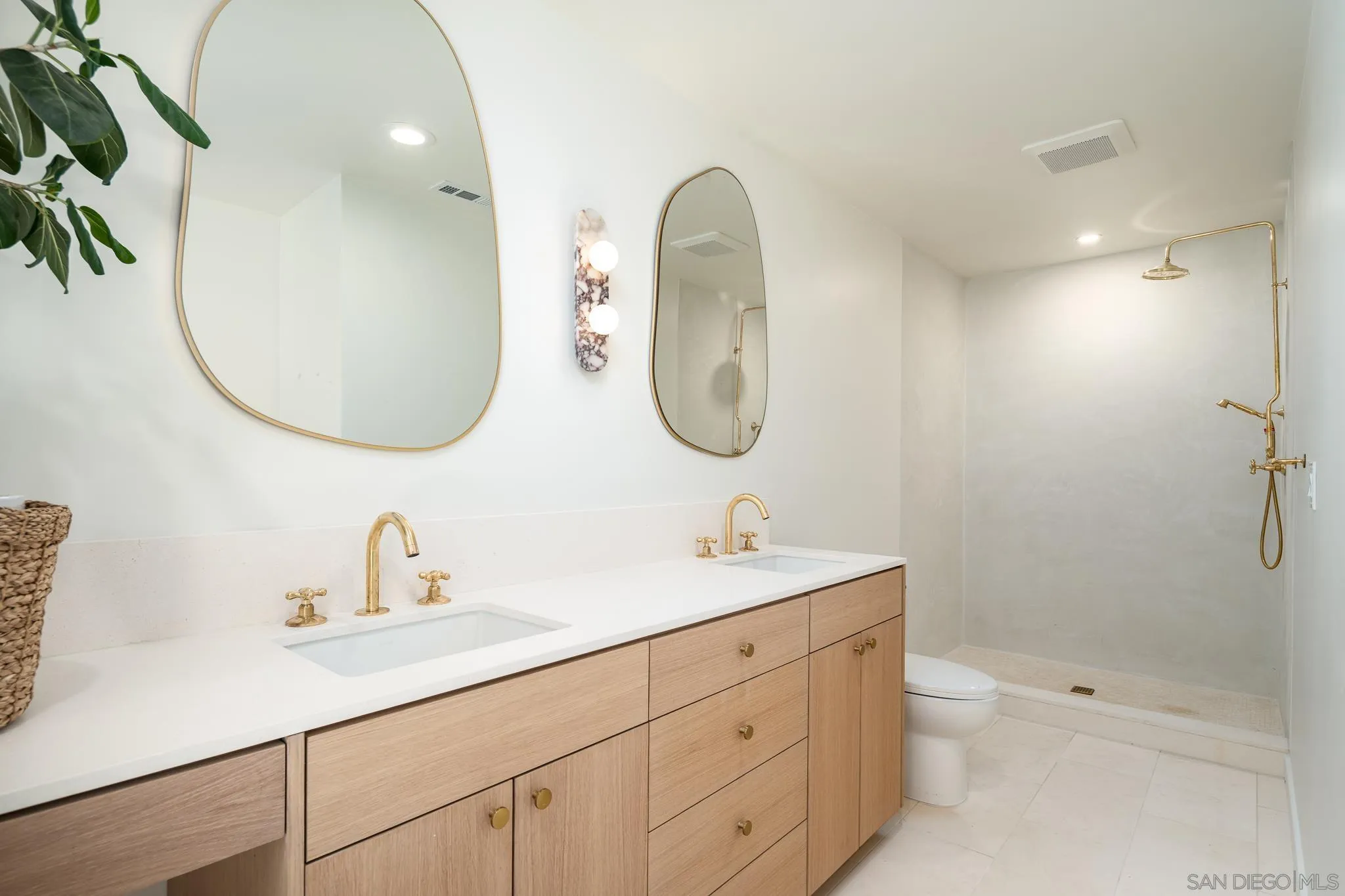 16902 Via De Santa Fe Unit Unit 7