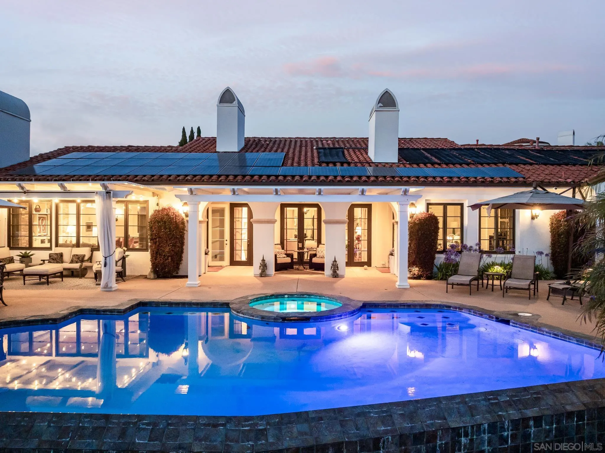 6171 Avenida Del Duque