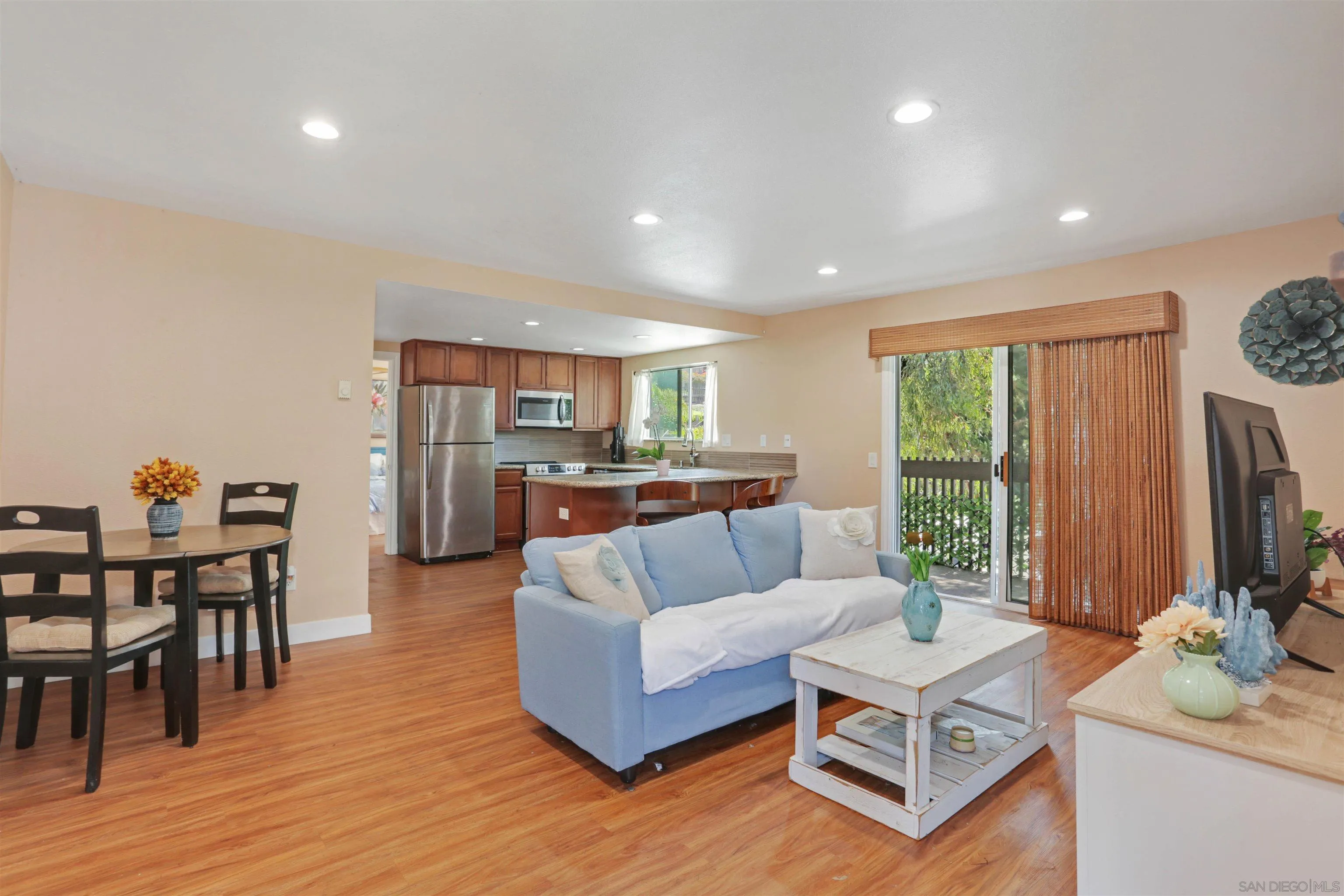 155 Rosebay Unit 37