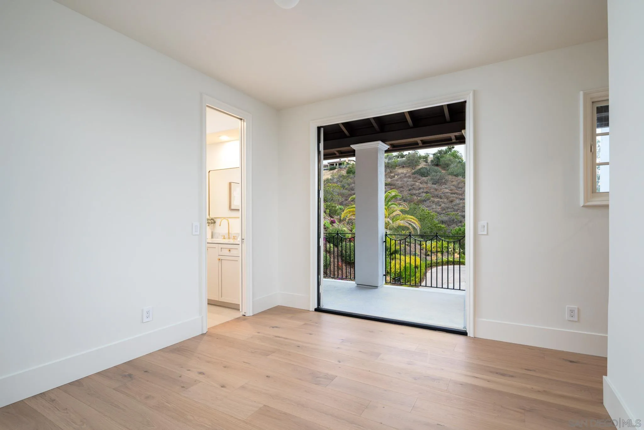 7823 Calle Cima