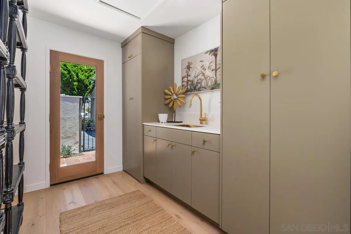 16902 Via De Santa Fe Unit Unit 7