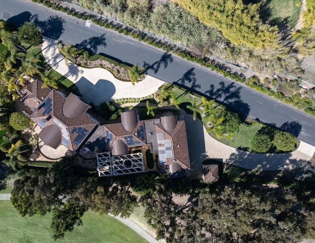 14479 Emerald Lane