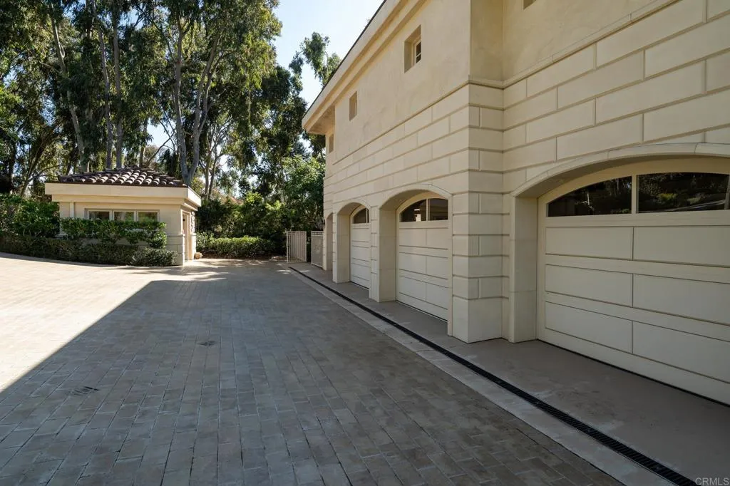 14479 Emerald Lane