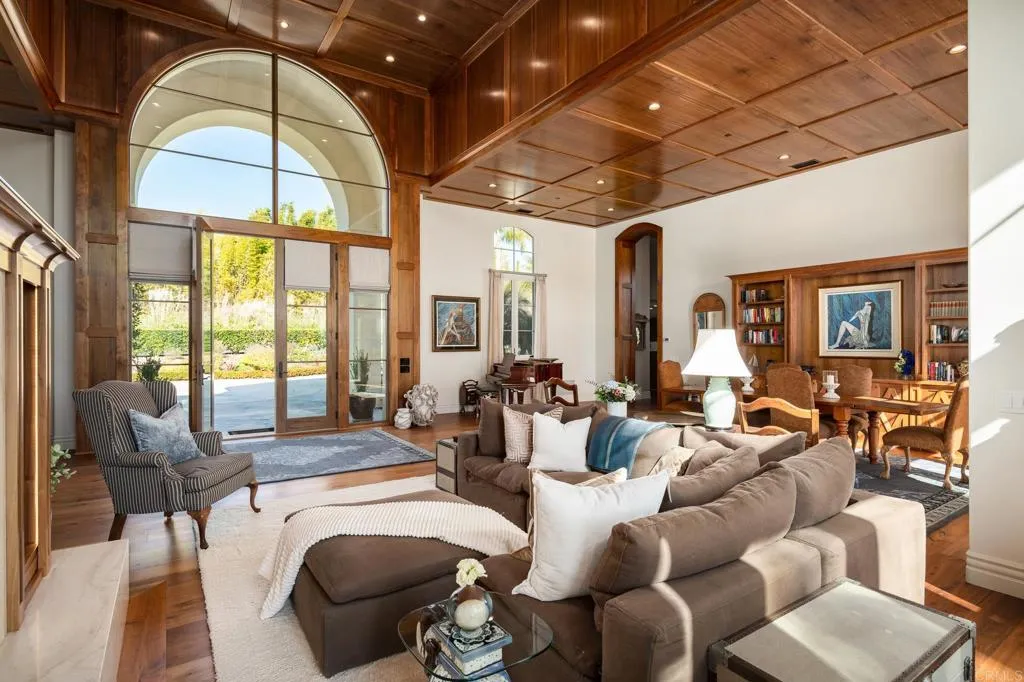 14479 Emerald Lane